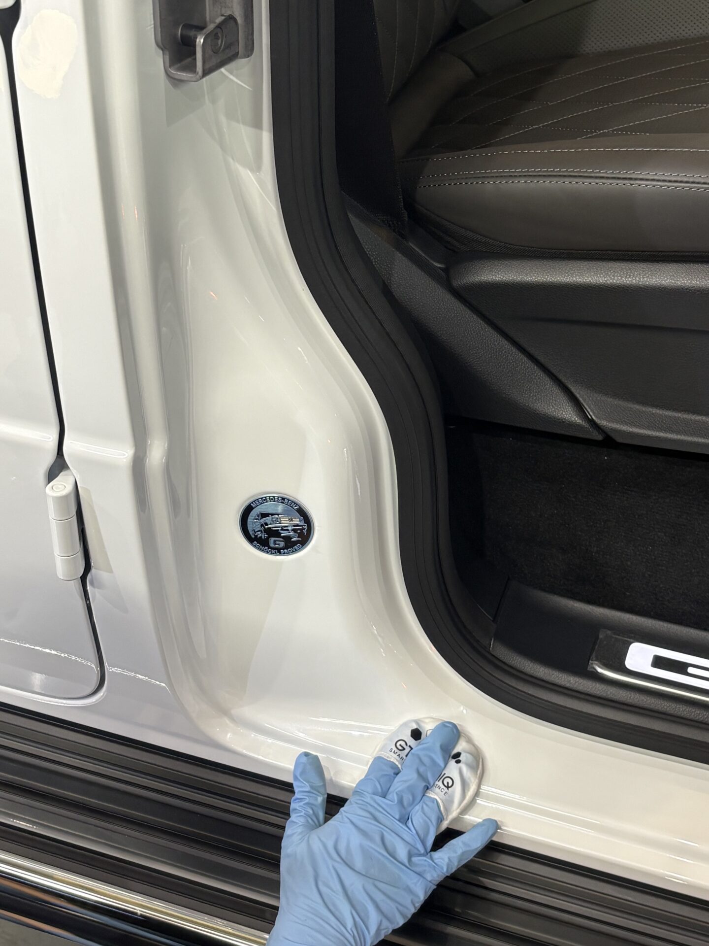 メルセデスベンツG450d ゲレンデ 新車 オパリスホワイト ドア内側コーティング