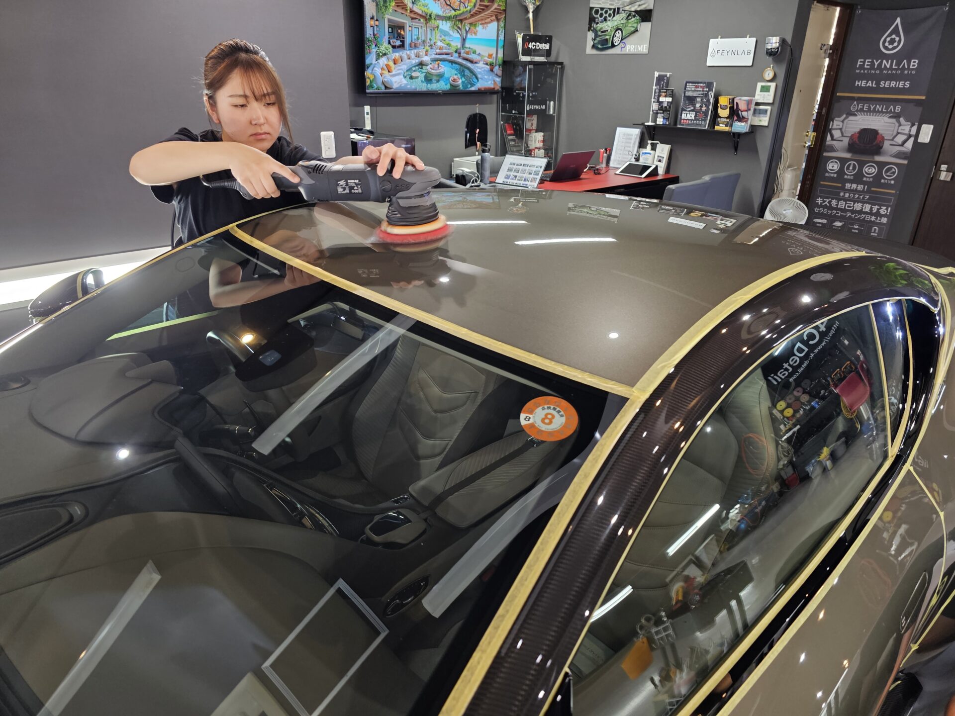 アストンマーティンDBSスーパーレッジェーラ770アルティメット 磨き傷除去