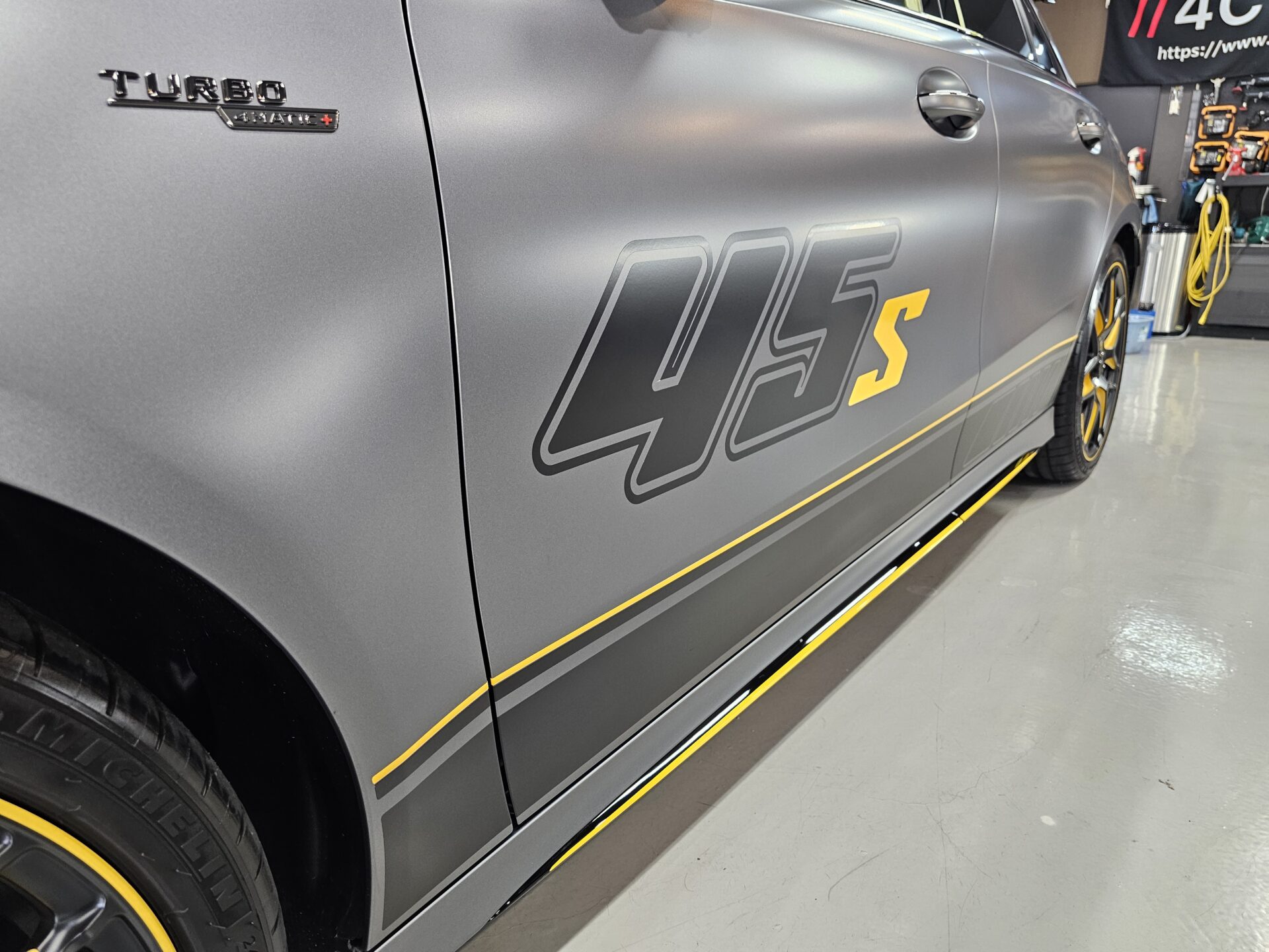 メルセデスAMG A45ファイナルエディション XPELステルスフルプロテクション ビフォー2