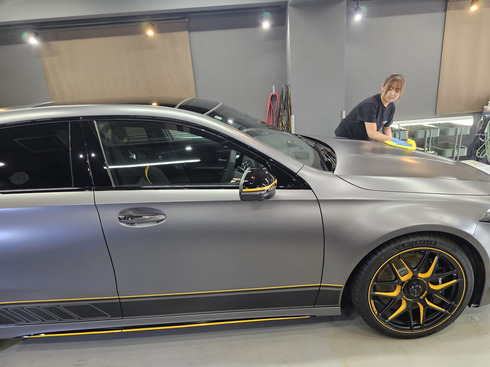 メルセデスAMG A45ファイナルエディション XPELステルスフルプロテクション 仕上げ洗車