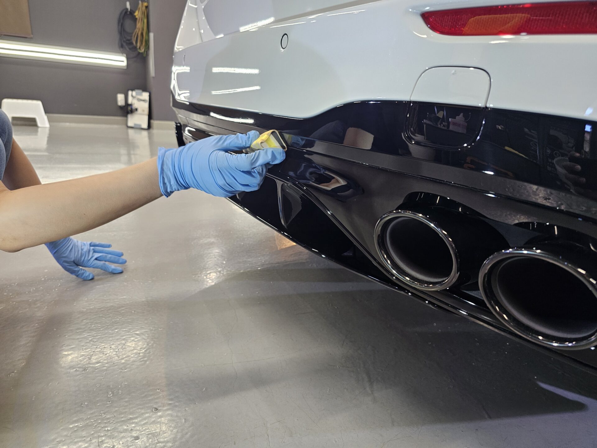 メルセデスAMG C43ステーションワゴン S206 オパリスホワイト 細部コーティング