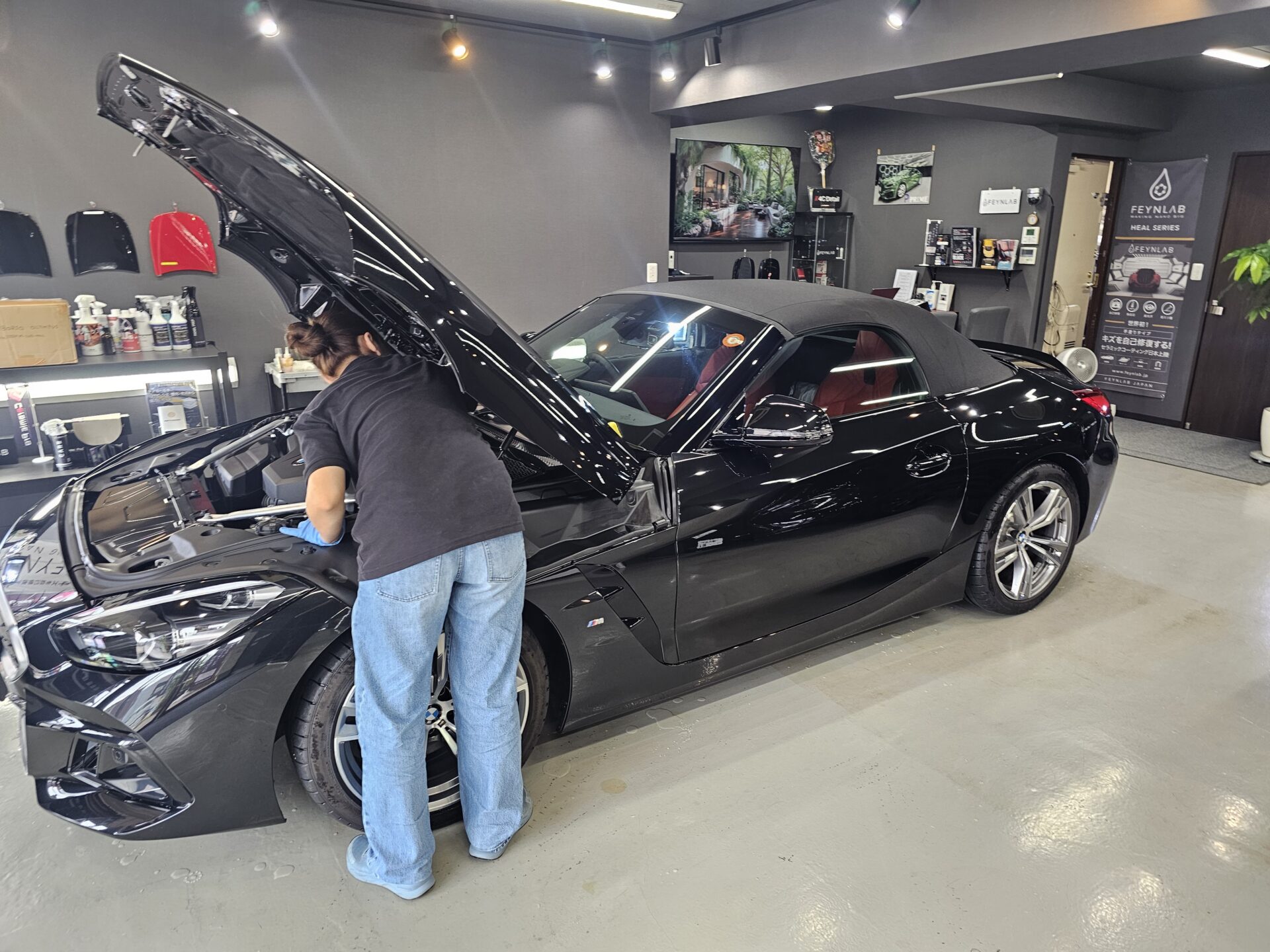 BMW Z4 XPEL STELTH PPF マットプロテクションフィルム 施工前細部クリーニング