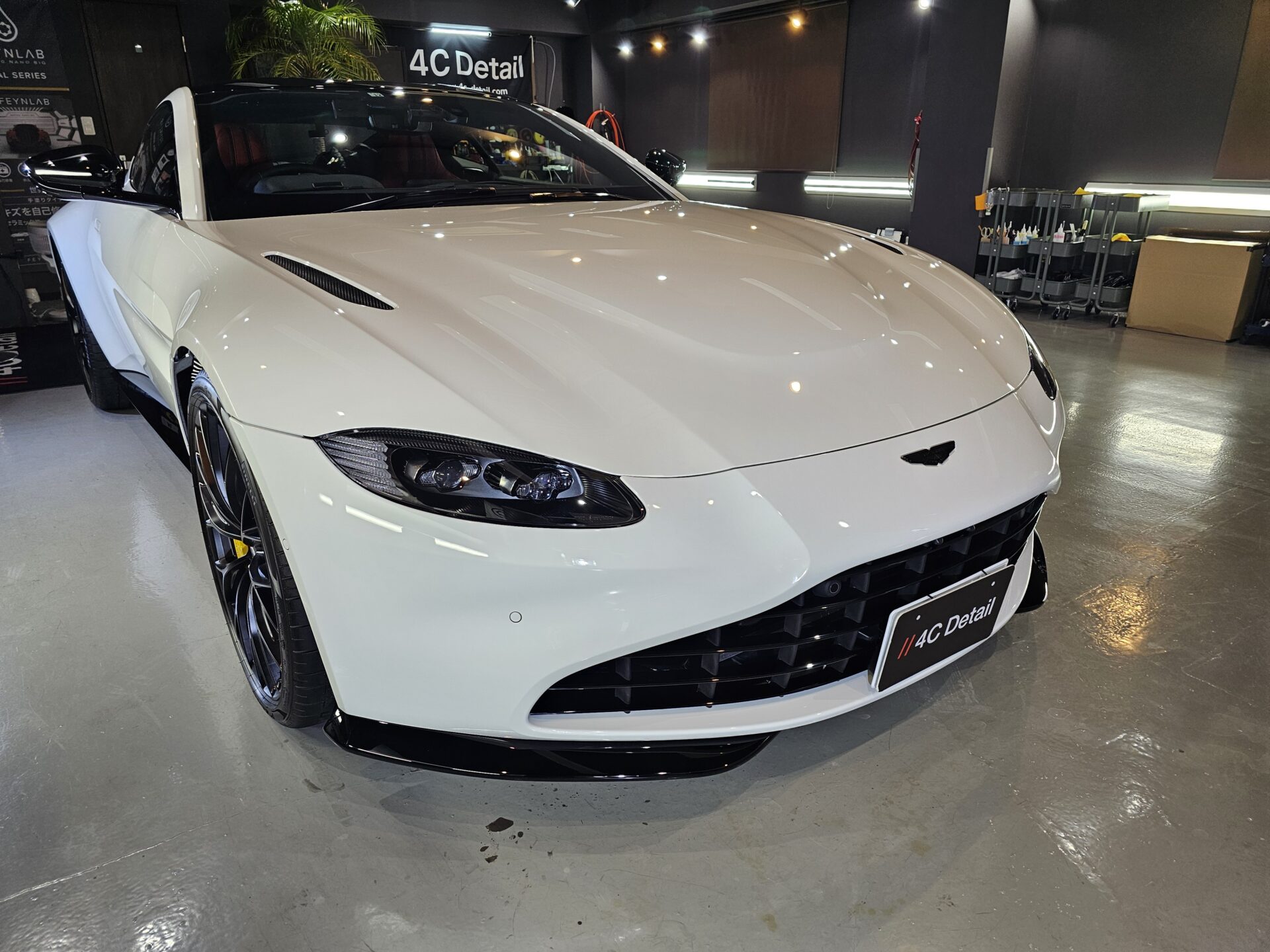 アストンマーチンヴァンテージ GTECHNIQ CERAMIC COATING