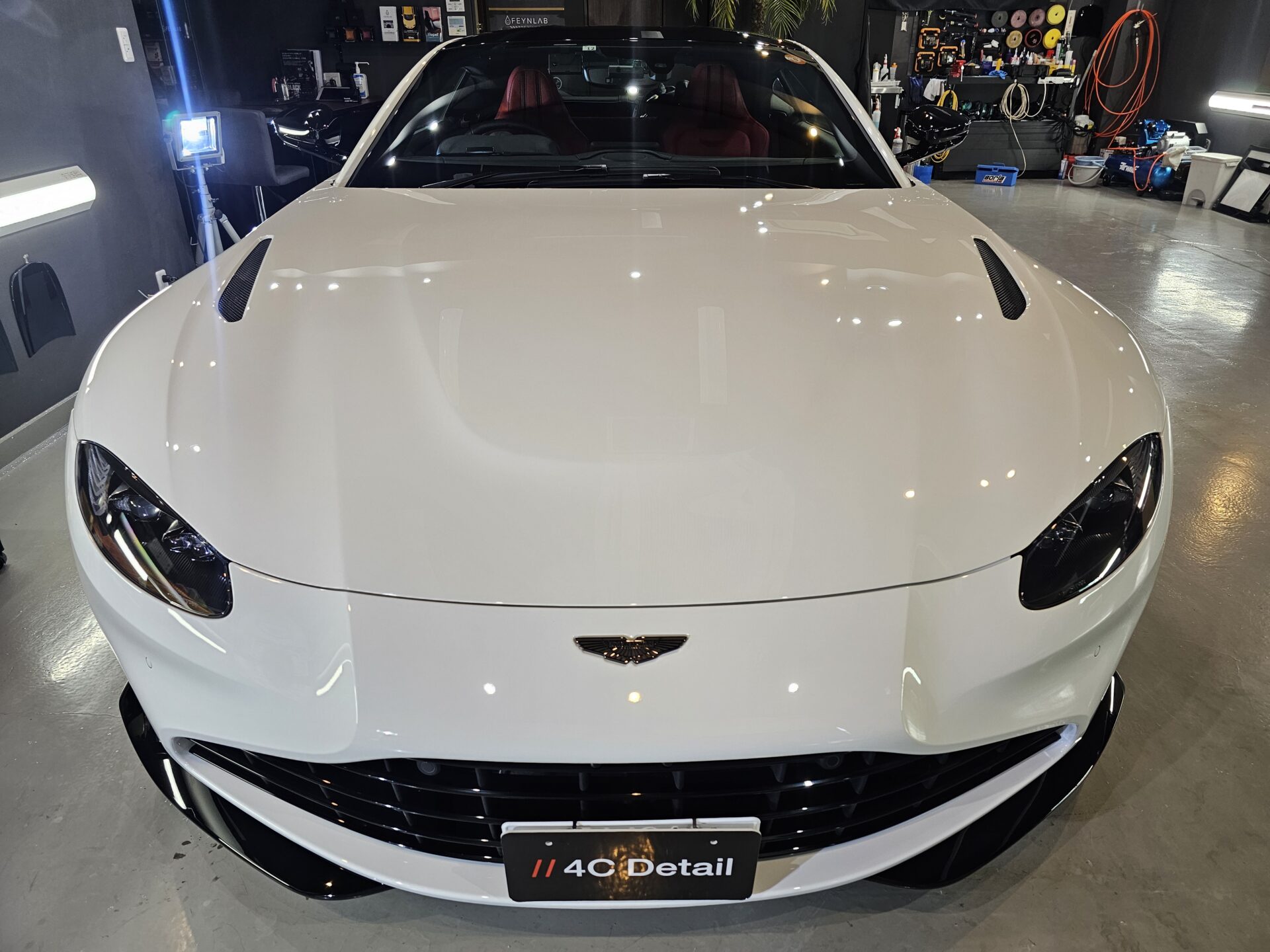 アストンマーチンヴァンテージ GTECHNIQセラミックコーティング