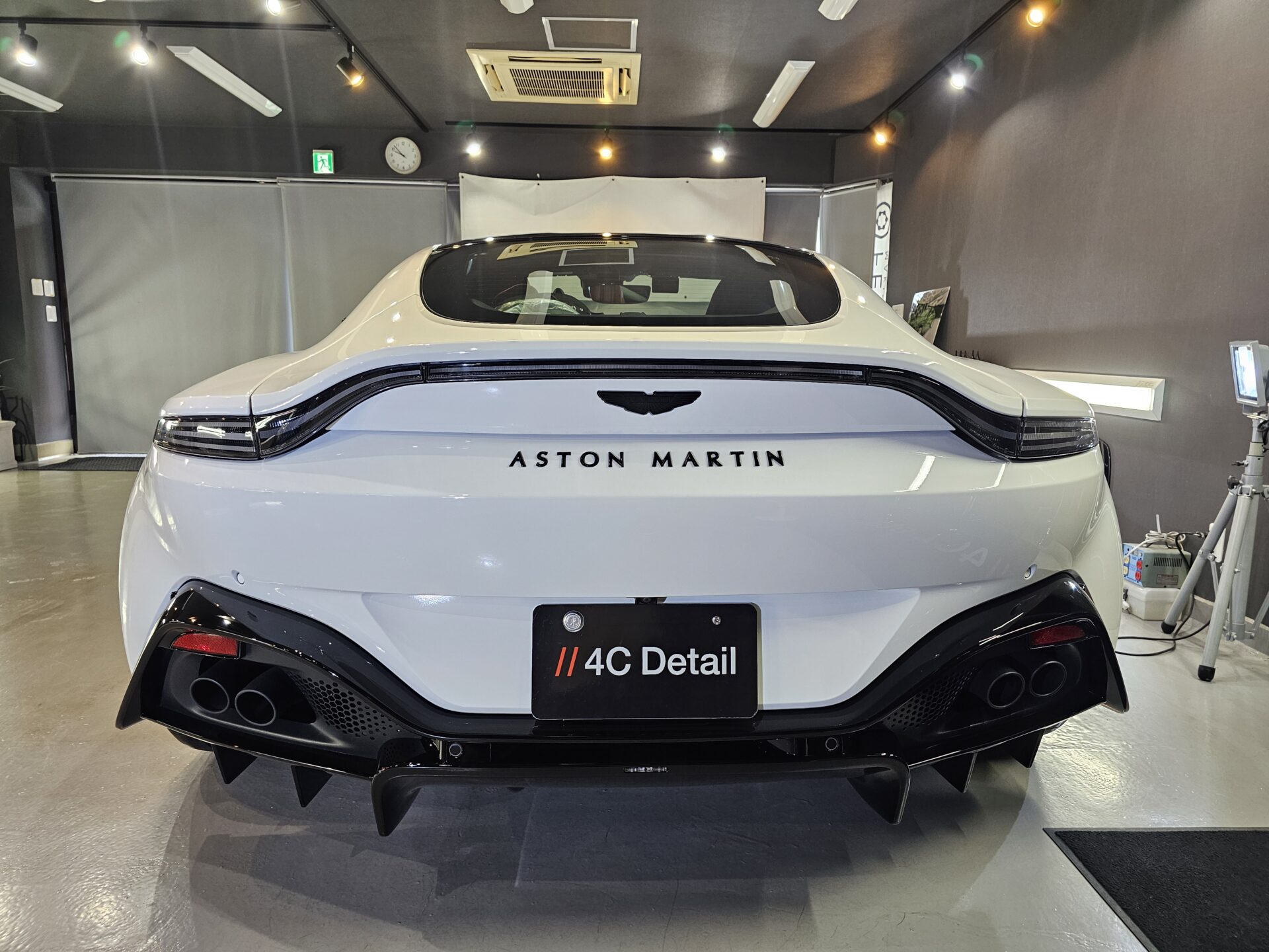 アストンマーチンヴァンテージ イギリス製セラミックコーティング