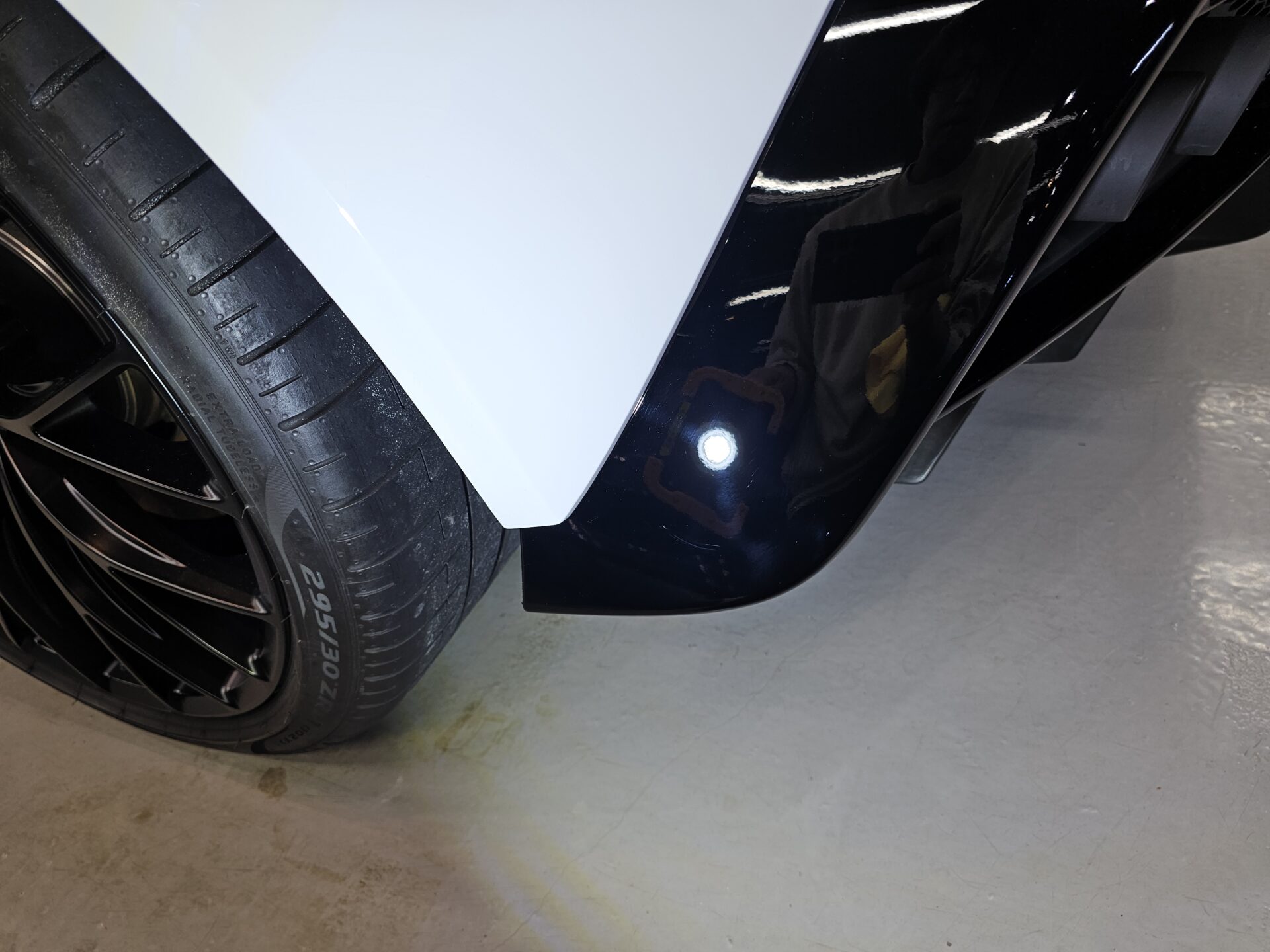 アストンマーチンヴァンテージ ワックス除去後