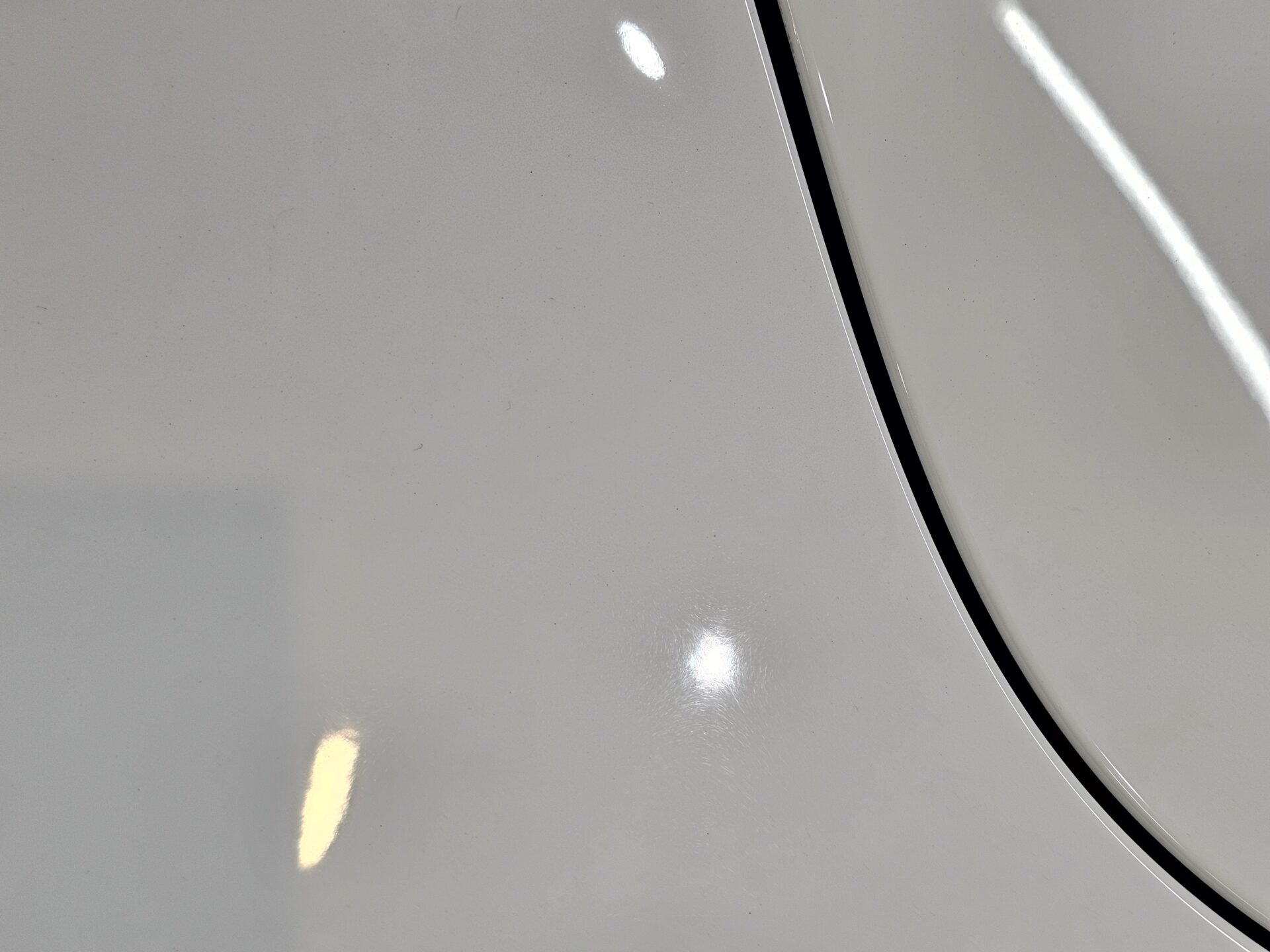 アストンマーチンヴァンテージ 磨き傷