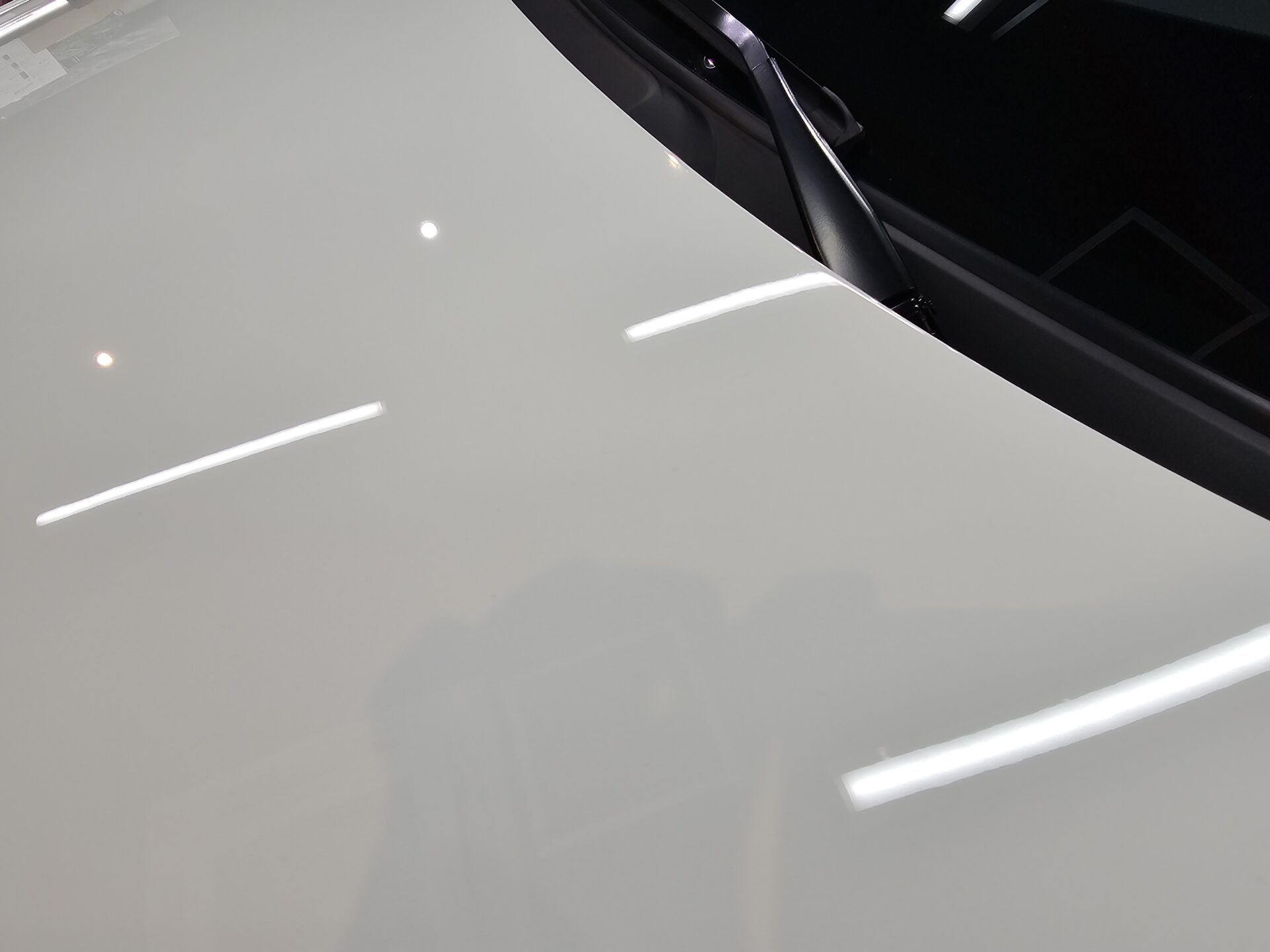 アストンマーチンヴァンテージ 細かなシミ除去