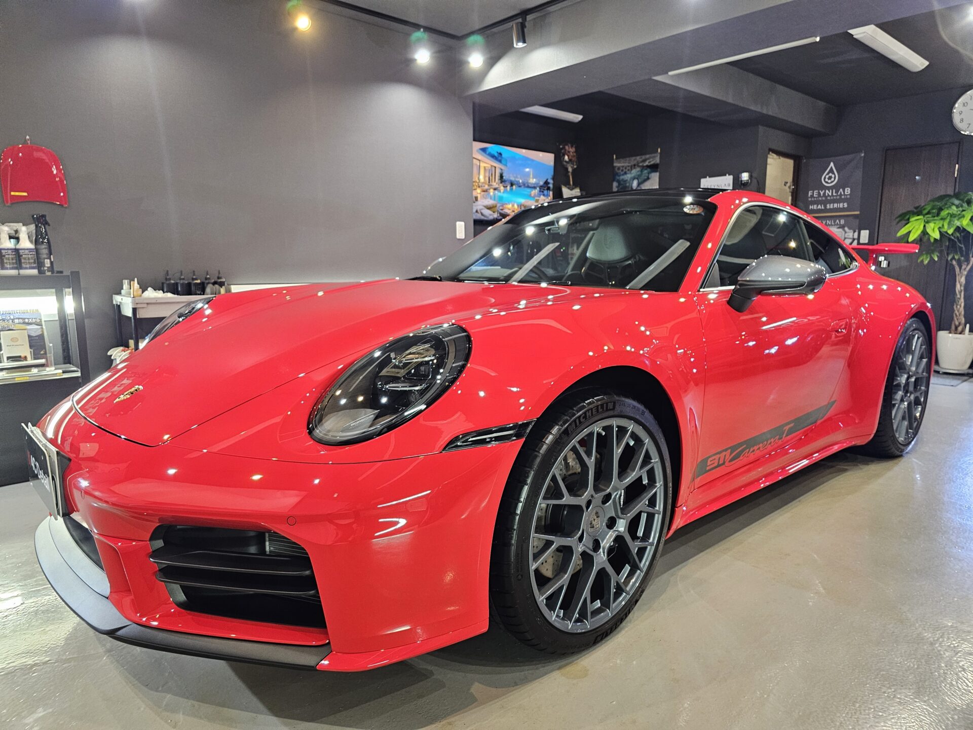 新車ポルシェ911カレラT(992.2)最上級FEYNLABヒールプラスセラミックコーティング内外装フル施工 横浜市中区