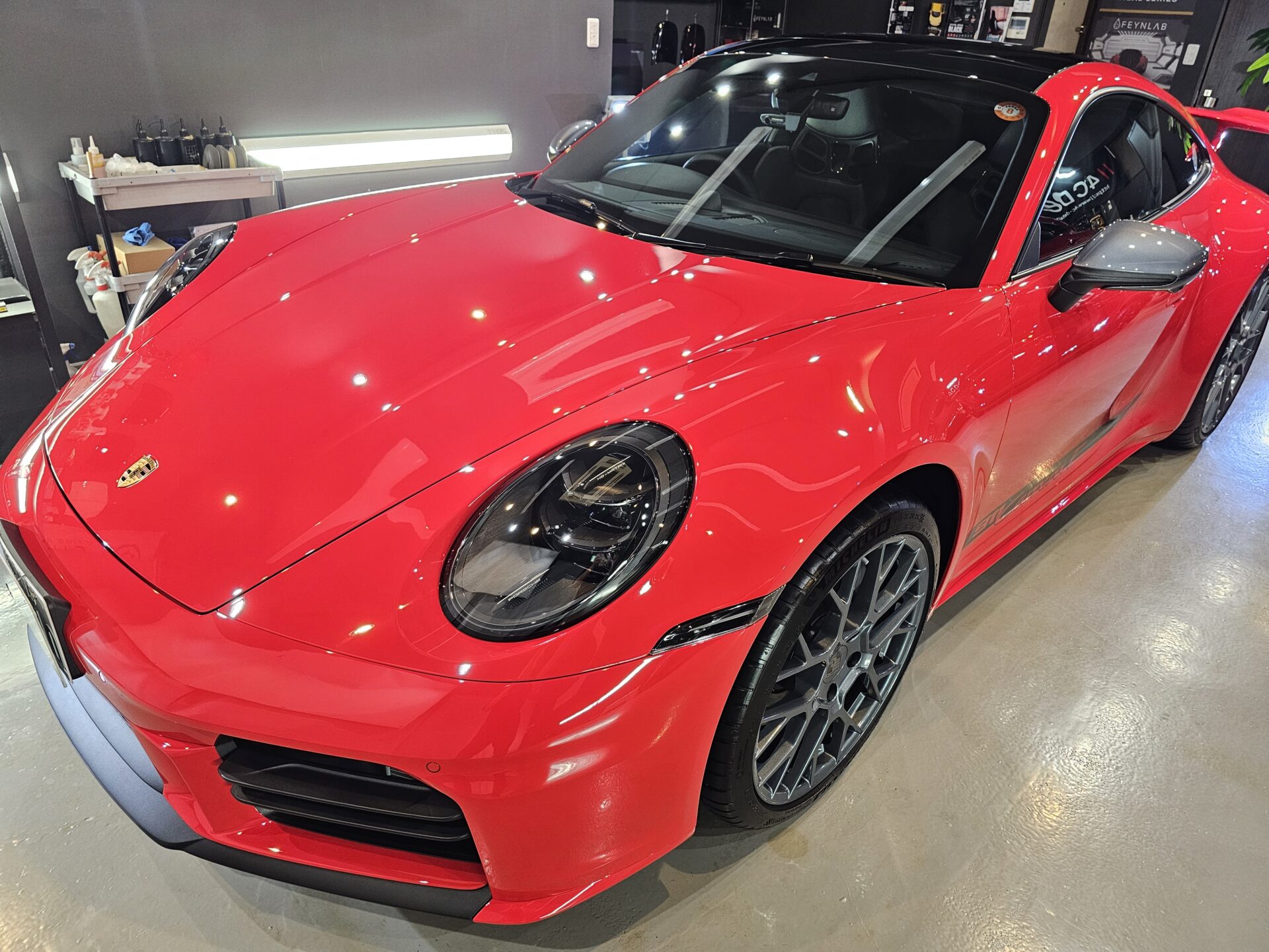ポルシェ911カレラT 992.2 新車 FEYNLABヒールプラス艶