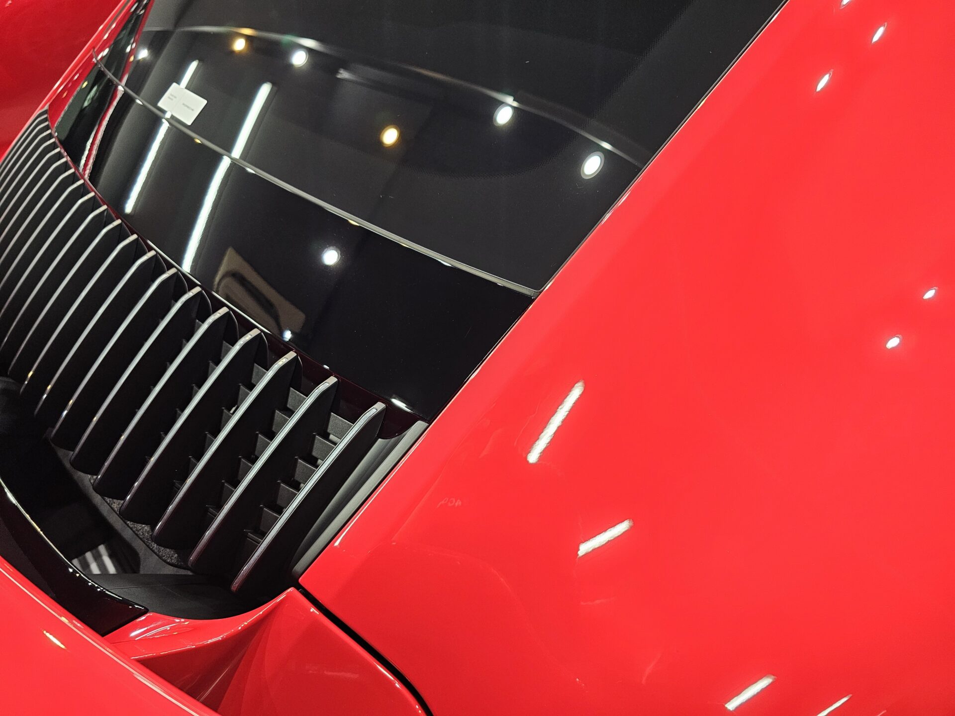 ポルシェ911カレラT 992.2 新車 ソリッドブラック仕上がり