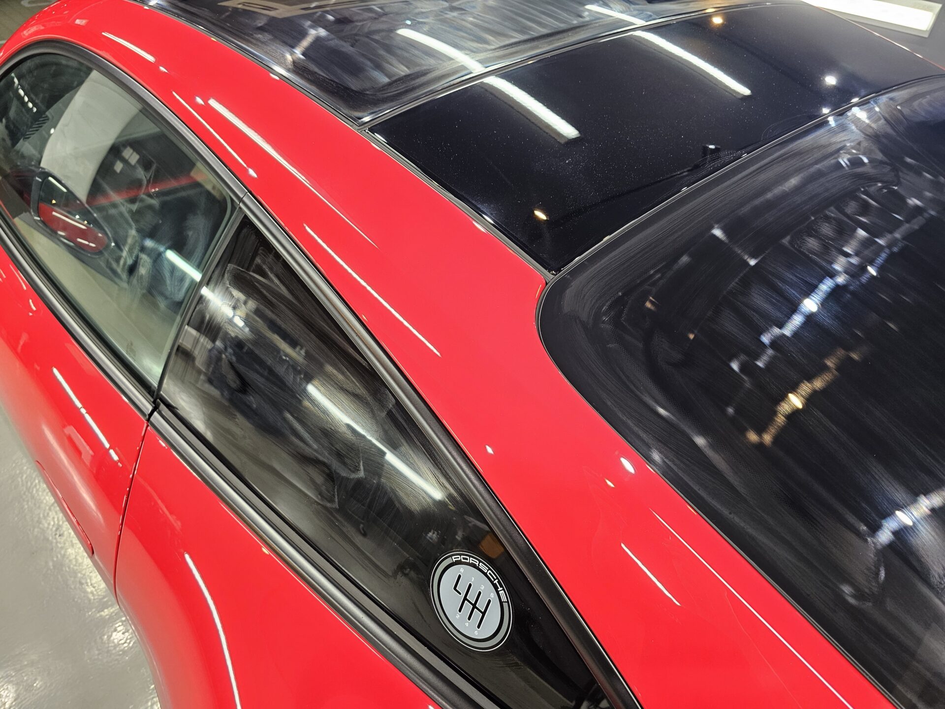 ポルシェ911カレラT 992.2 新車 全面窓ガラスコーティング塗布