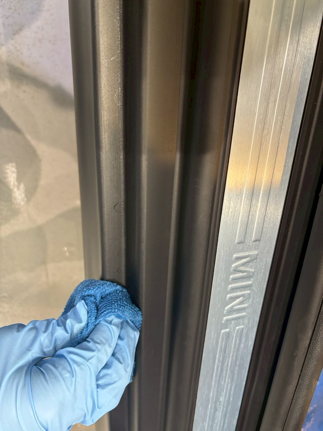 ミニクーパーシミ除去 (2)