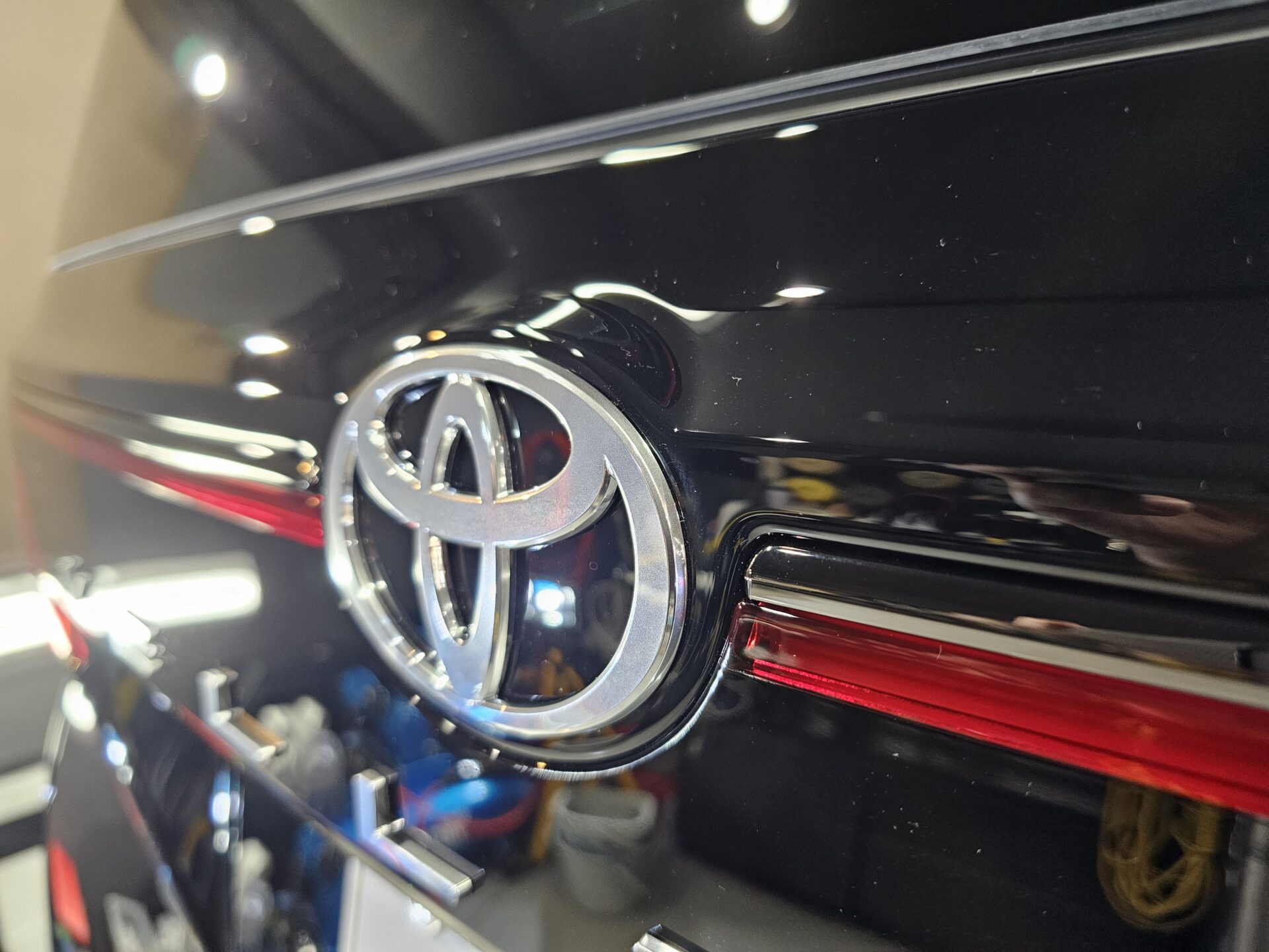 トヨタヴェルファイア40系 細部スケール除去