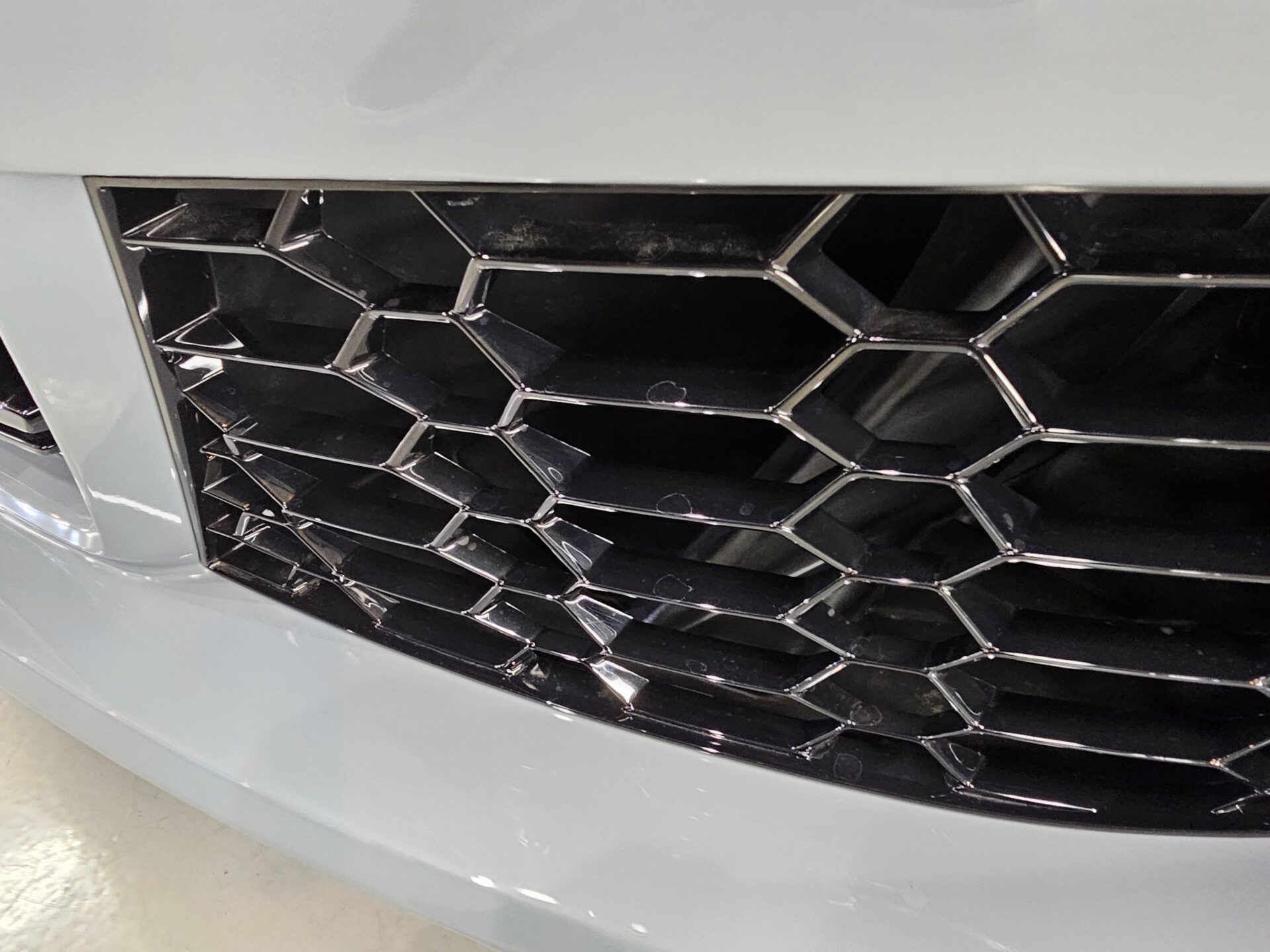 BMW M4(G82)individualブルックリングレー グリルシミ