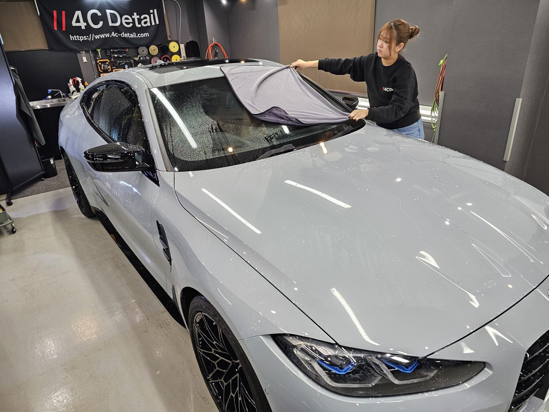 BMW M4(G82)individualブルックリングレー 洗車水拭き取り