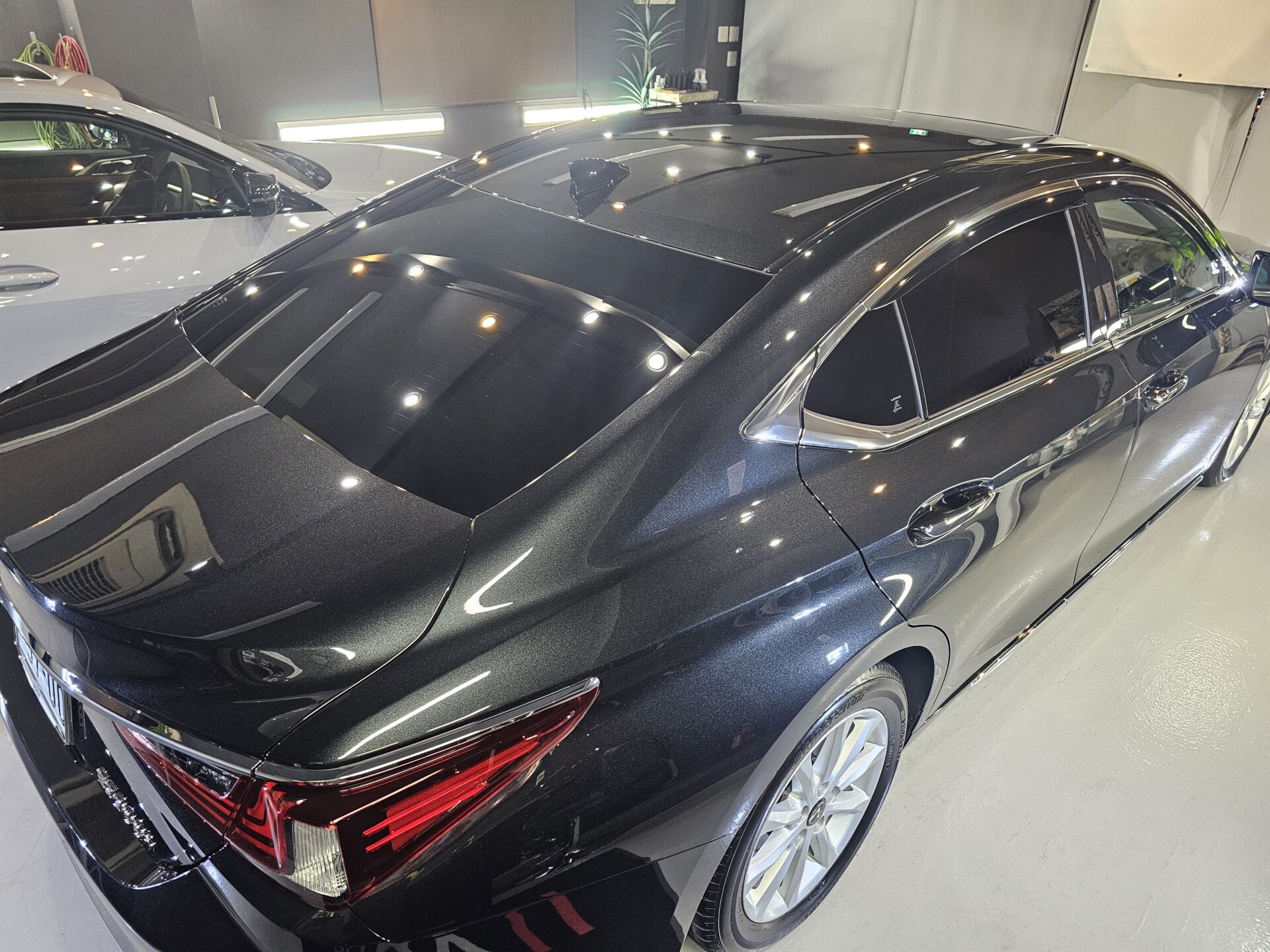 レクサスES300h 新車 セラミックボディコーティング