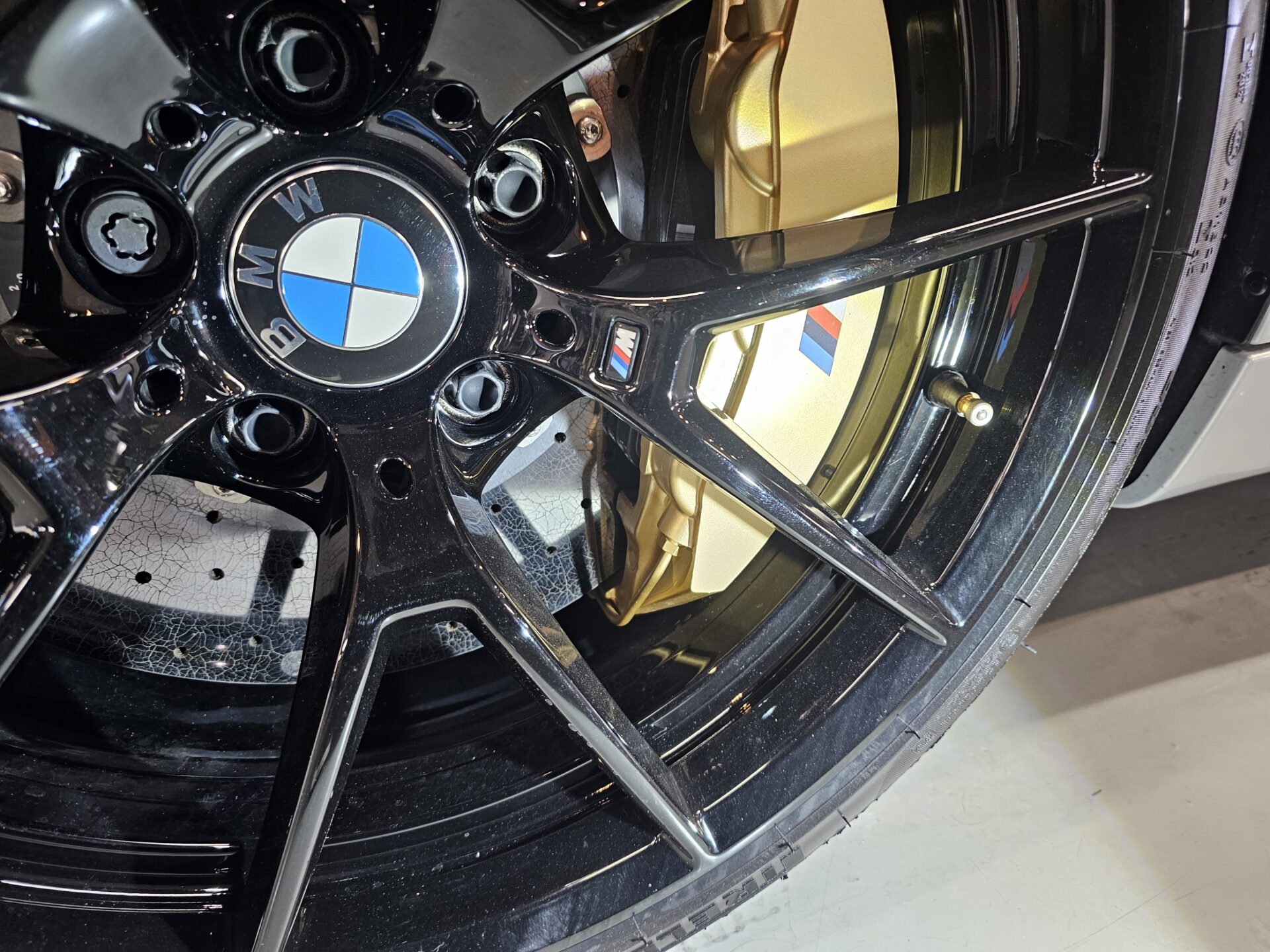 BMW M2CS(F87) ブラック塗装ホイールシミ