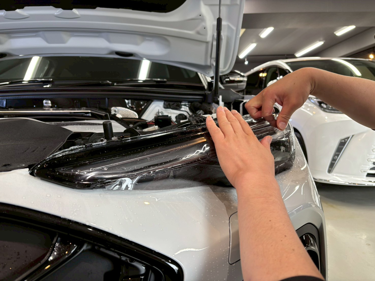 アウディSQ5スポーツバック(GU)新車 PPF施工風景