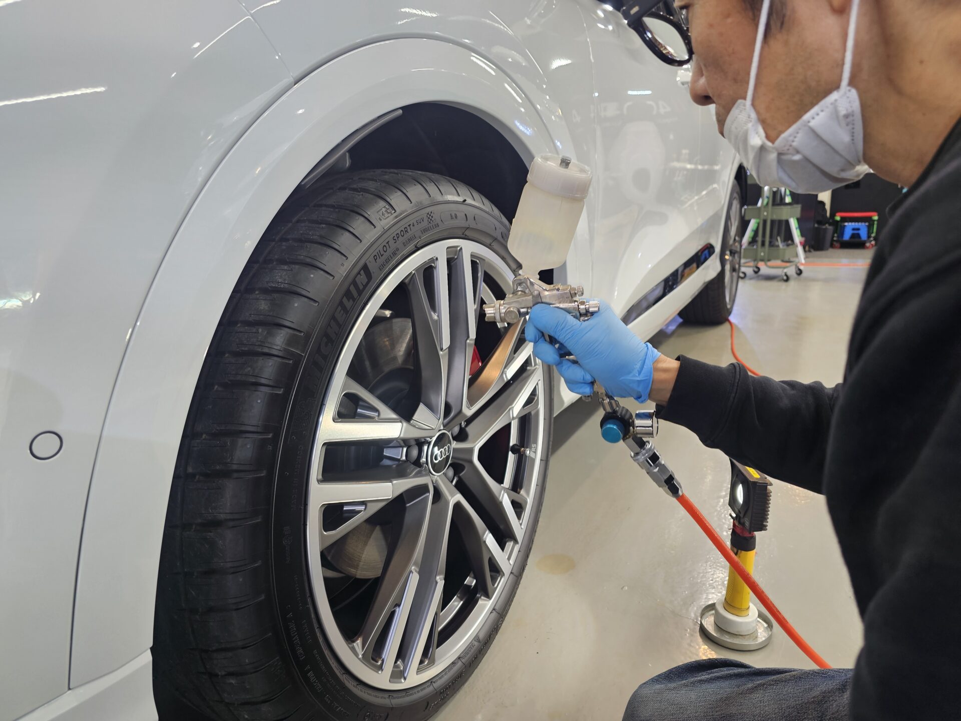 アウディSQ5スポーツバック(GU)新車 ホイールコーティング 吹き付け施工