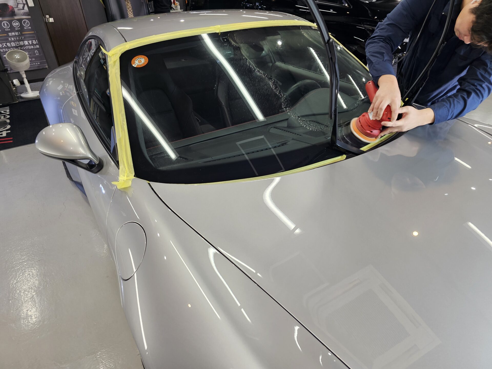 ポルシェ911GT3ツーリング(991) スリックフロントガラスコーティング下地処理