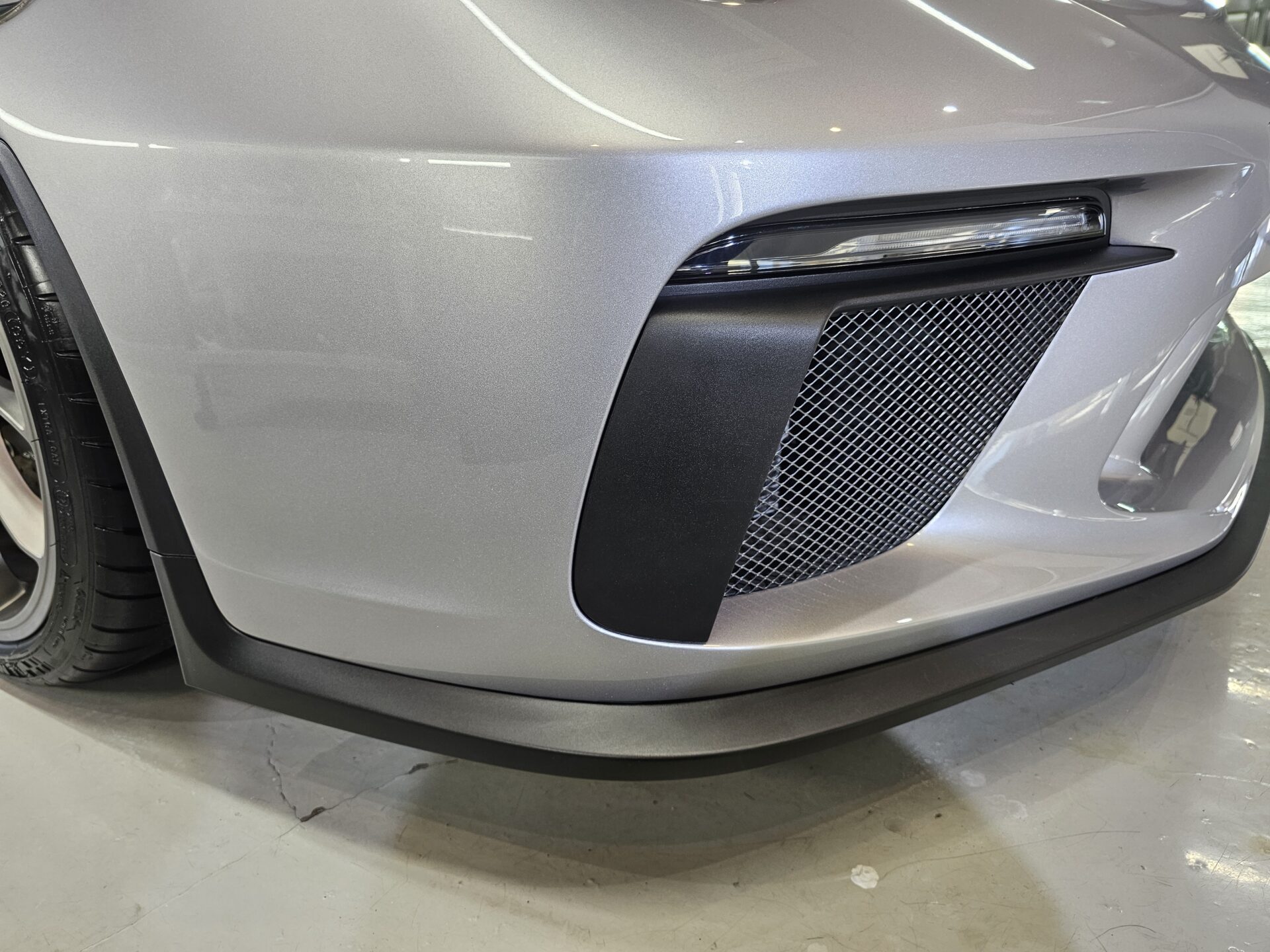 ポルシェ911GT3ツーリング(991) 未塗装樹脂コーティング プラスチックコーティング