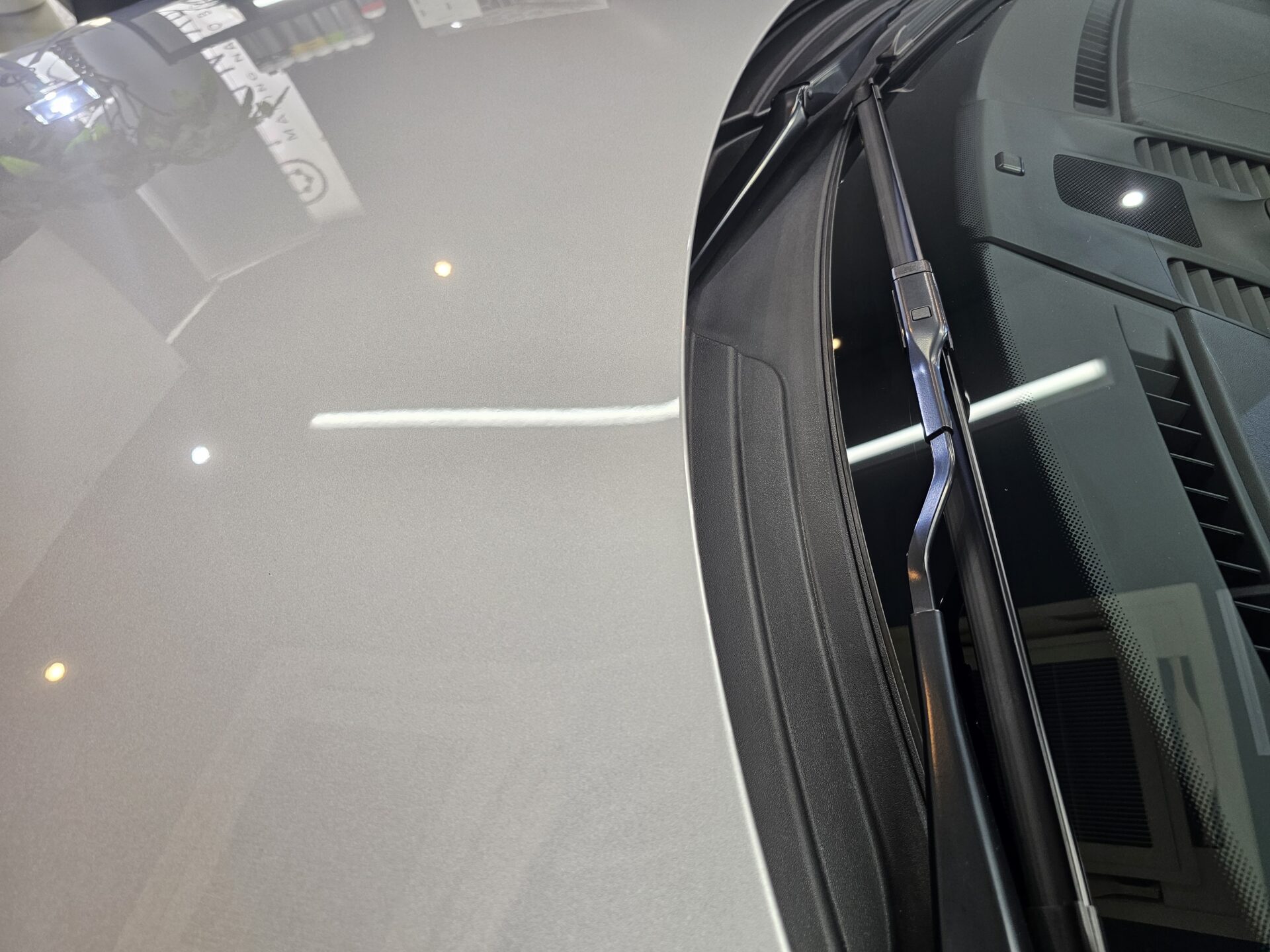 ポルシェ911GT3ツーリング(991) 未塗装樹脂コーティング ワイパーカウル