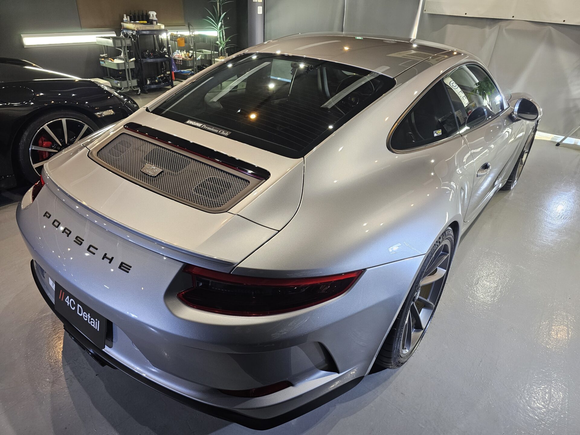 ポルシェ911GT3ツーリング(991) 陰影のある美しいコーティング施工 セラミック