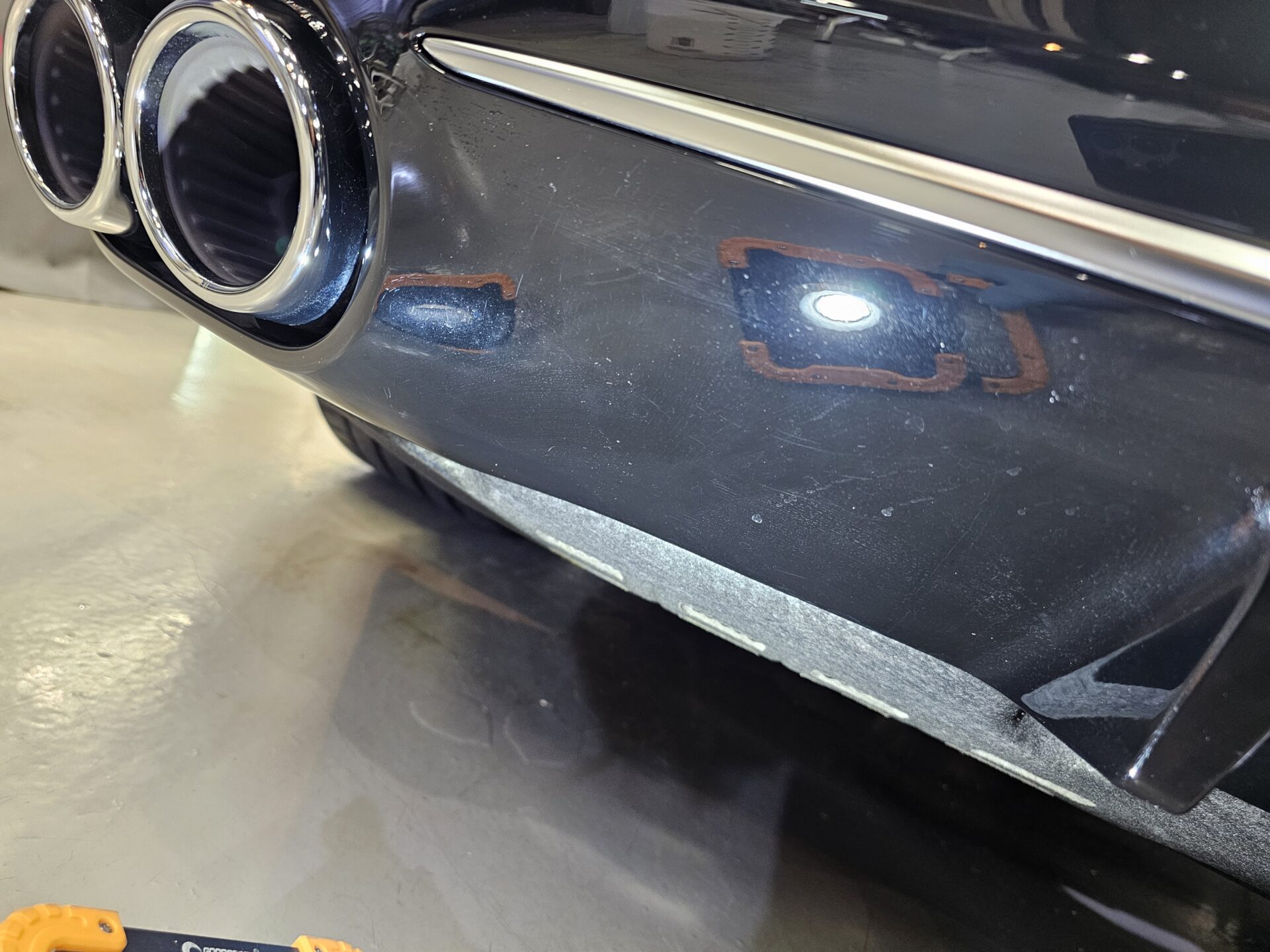 メルセデスベンツAMG SL43 アルペングレー 細部シミ汚れ