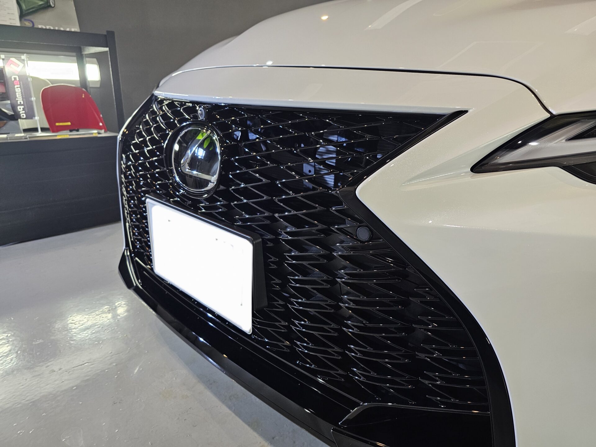 レクサスIS500クライマックスエディション スピンドルグリル仕上がり