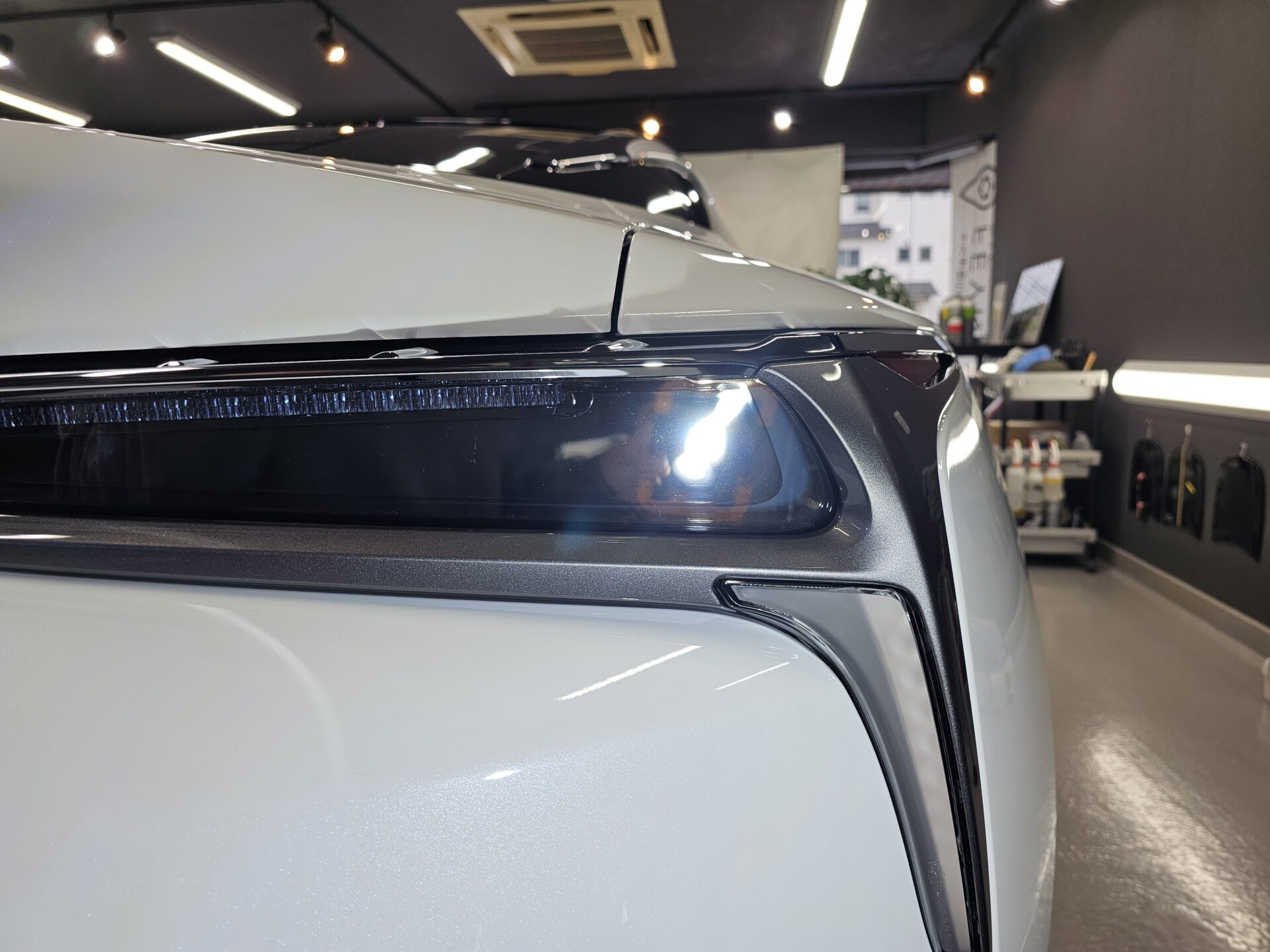 レクサスLC500クーペ シール跡除去