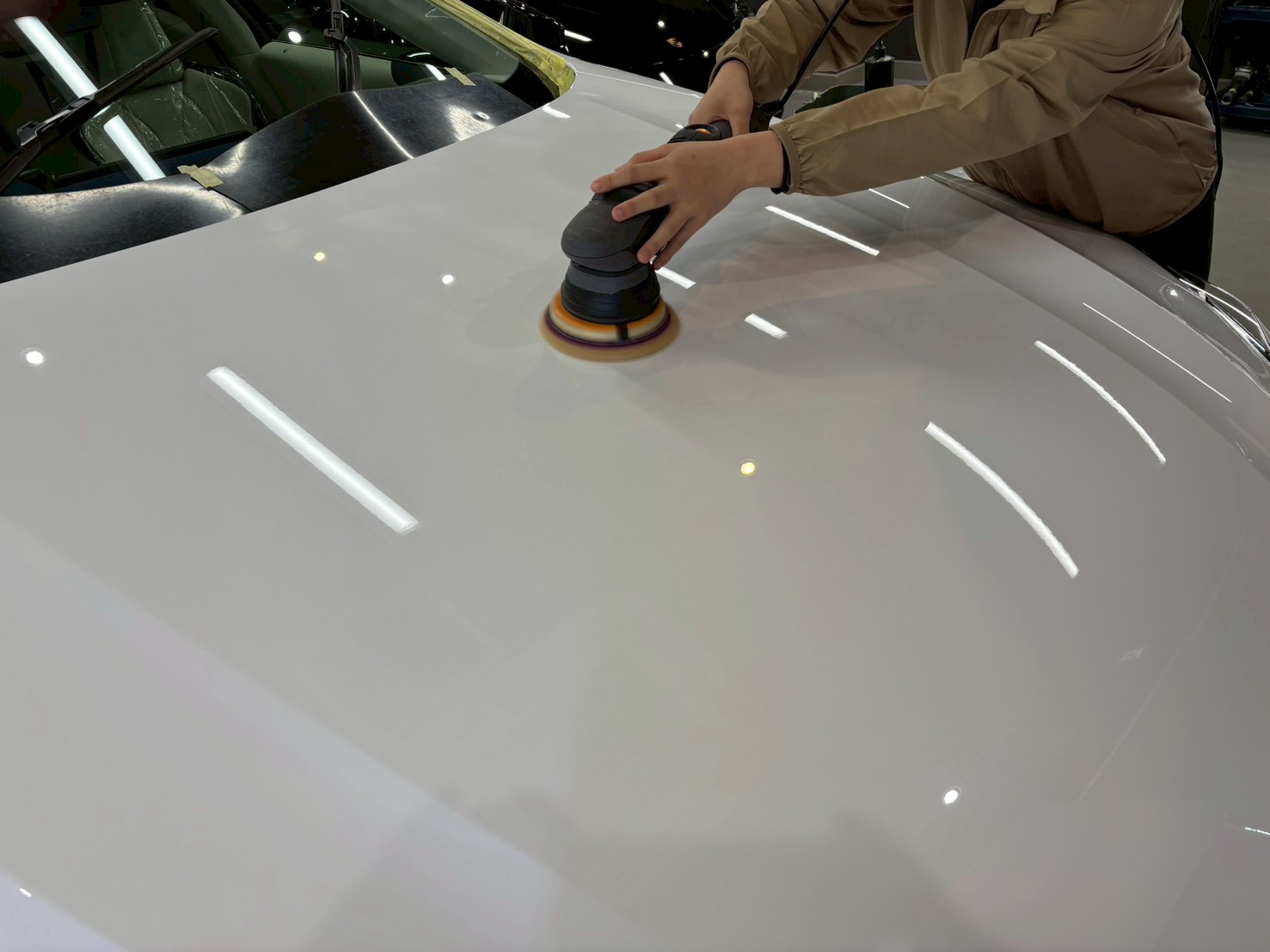 レクサスLC500クーペ 研磨 下地処理