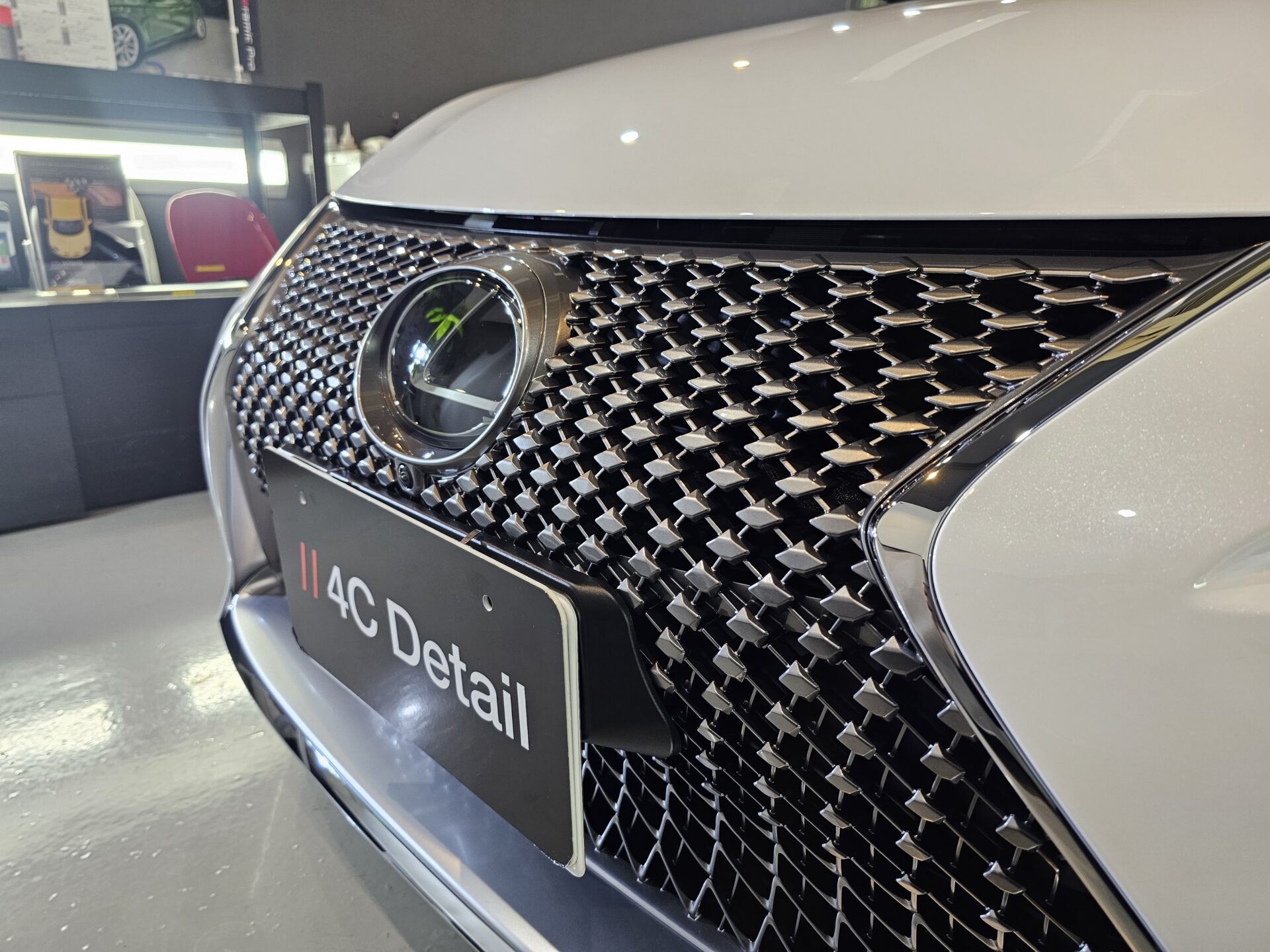 レクサスLC500コンバーチブル最終モデル フロントグリル仕上がり