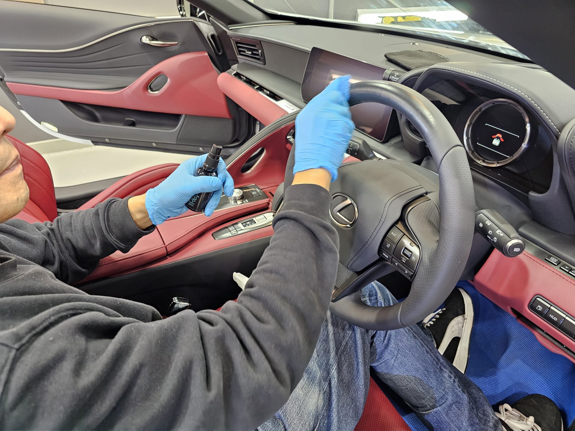 レクサスLC500コンバーチブル最終モデル レザーハンドルコーティング