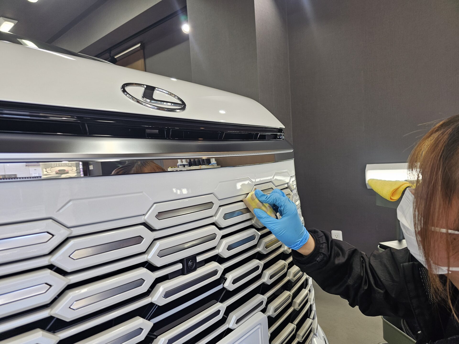 レクサスLM500hバージョンL フロントグリルコーティング