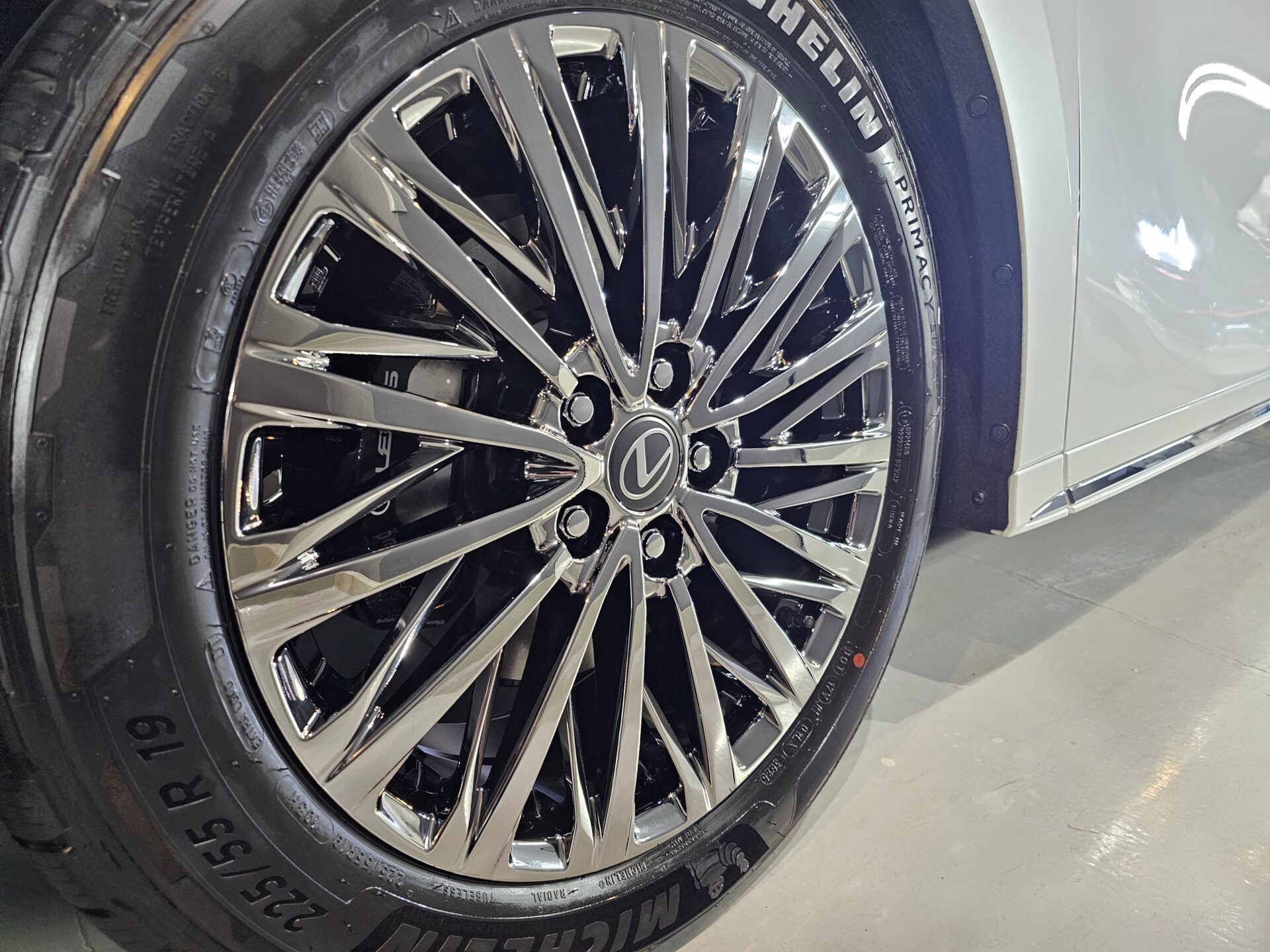 レクサスLM500hバージョンL ホイールコーティング (2)