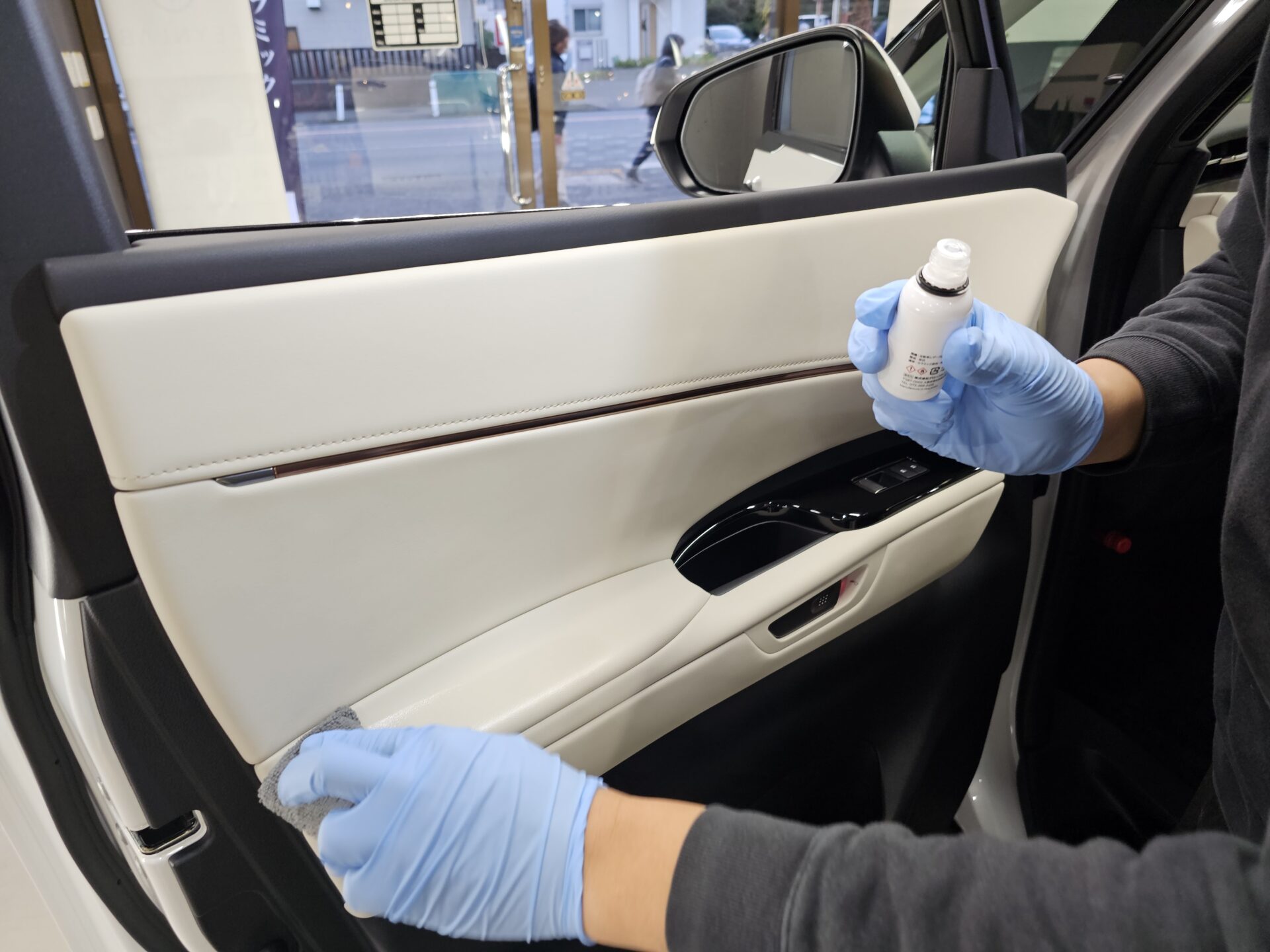 レクサスLM500hバージョンL レザーコーティング