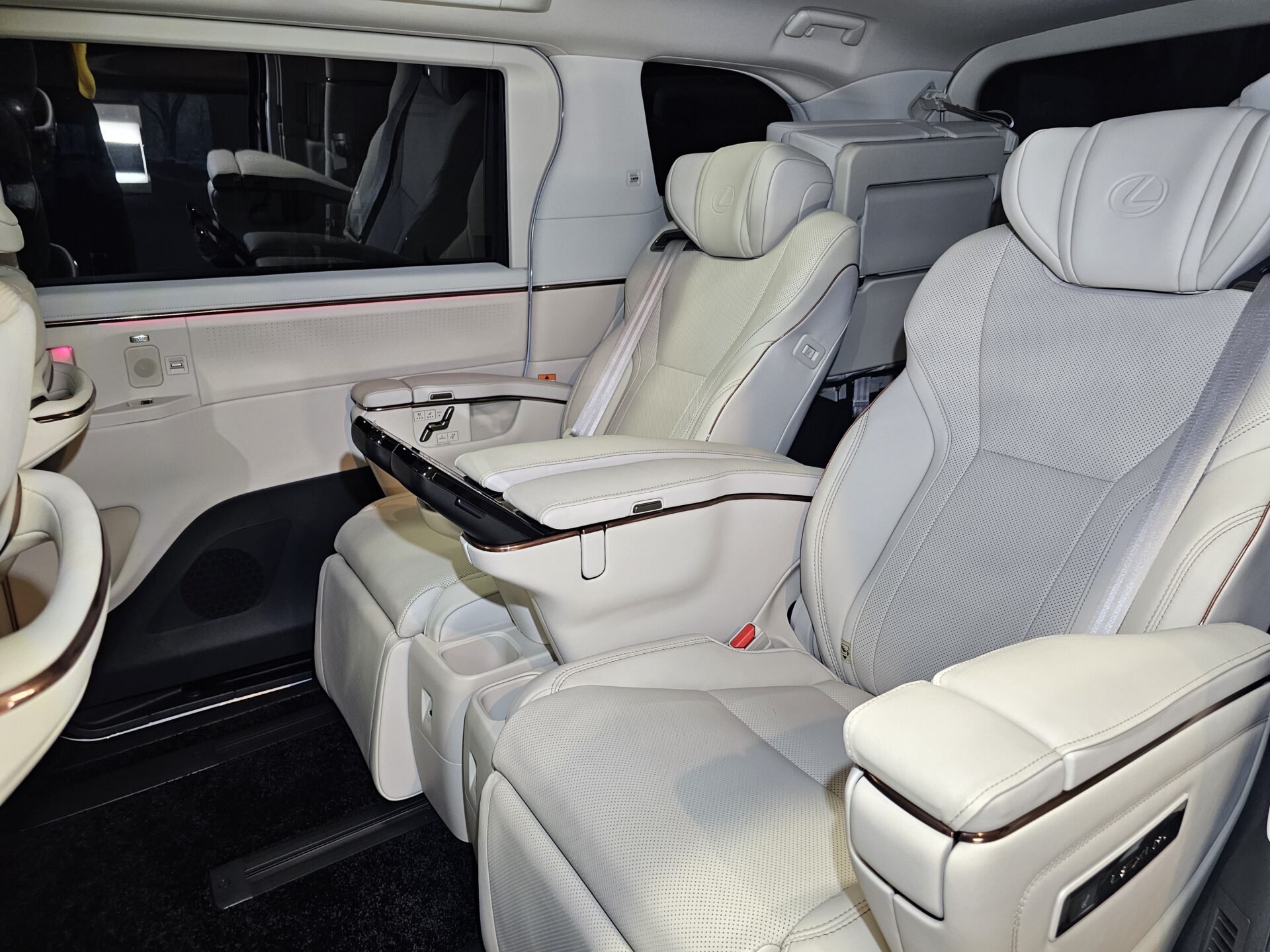 レクサスLM500hバージョンL レザーシートコーティング フルセット