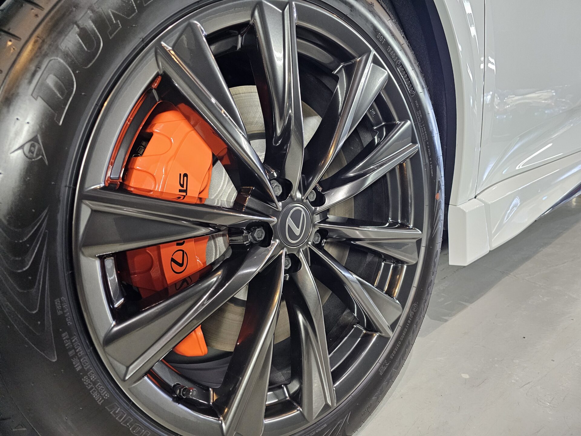 年次改良新型レクサスRX350 ホイールコーティング