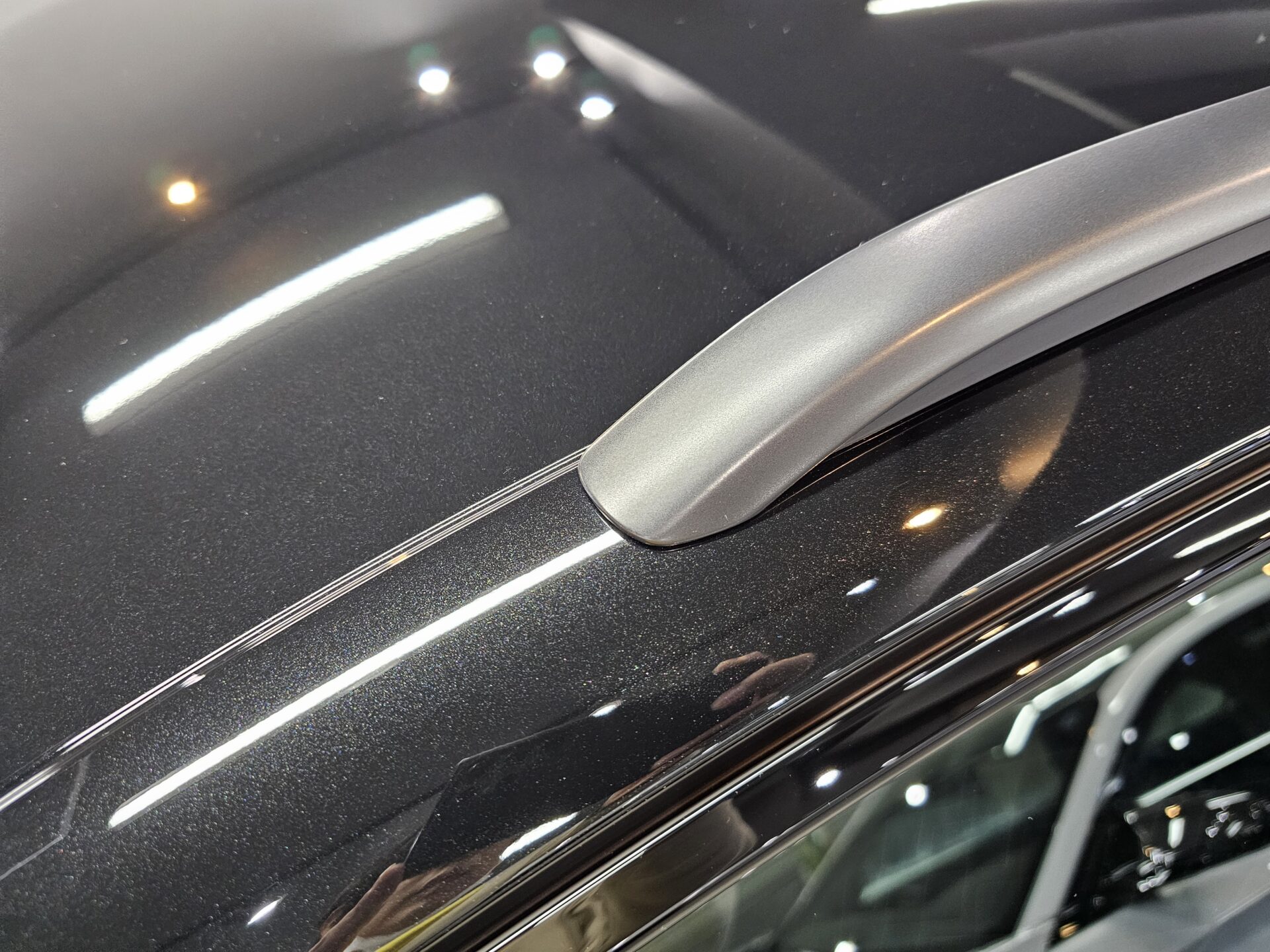 新型アウディA5アバント 新車 ルーフレール仕上がり