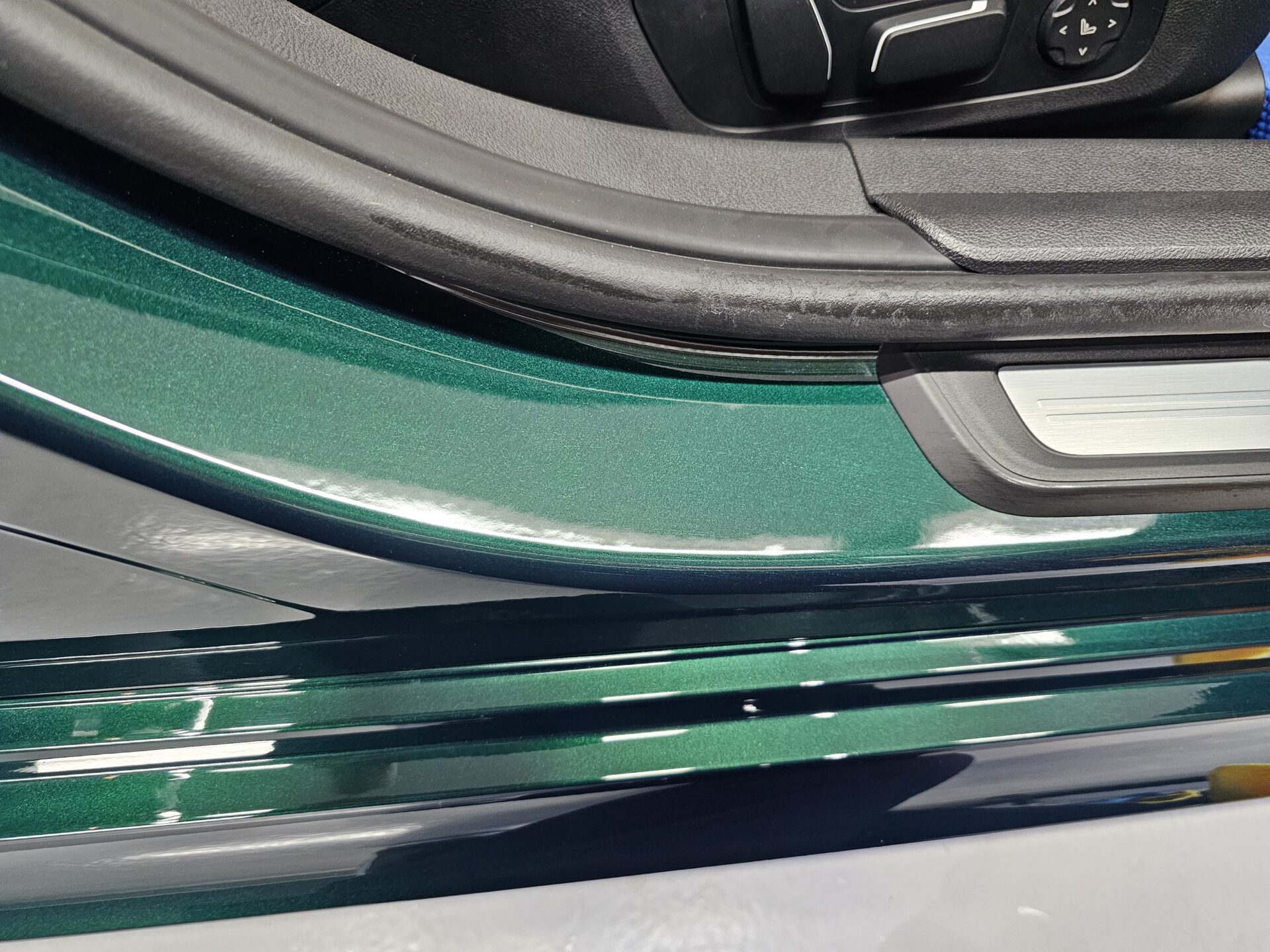 ALPINA B3GT アルピナ 新車 ドア内側下地処理後