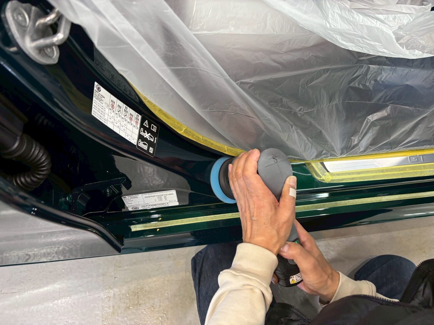 ALPINA B3GT アルピナ 新車 ドア内側磨き