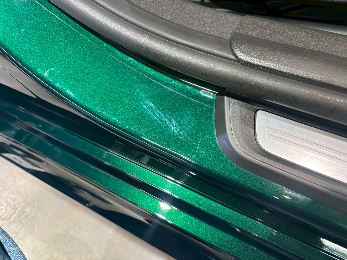 ALPINA B3GT アルピナ 新車 ドア内側薄傷