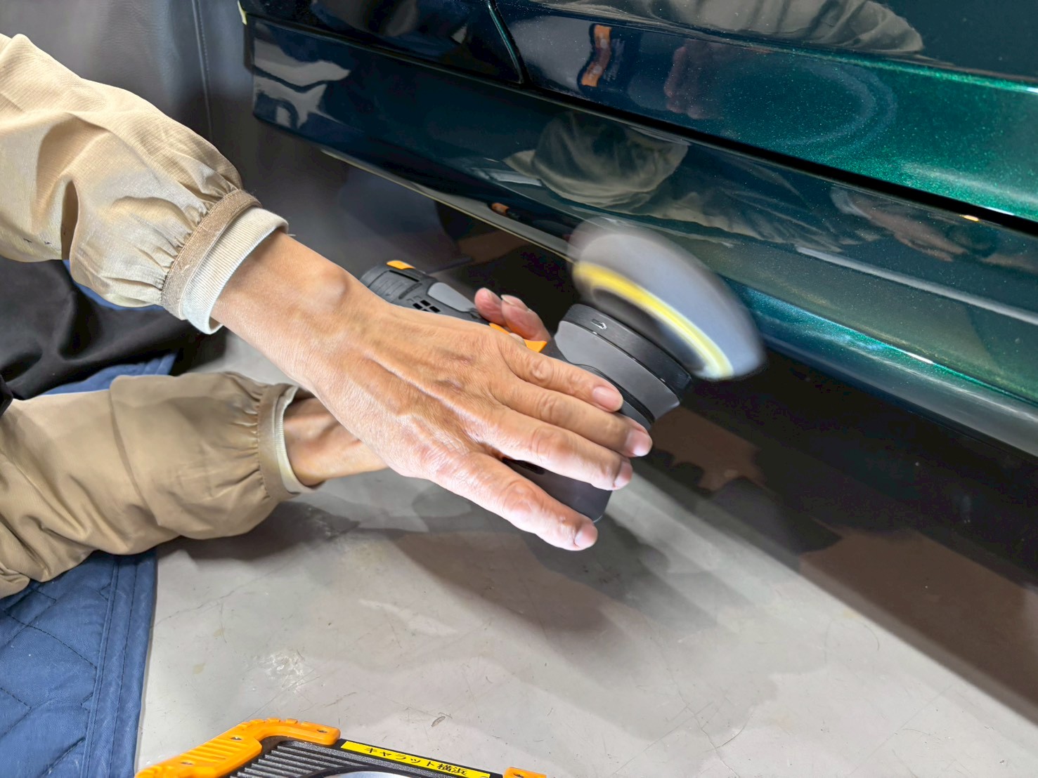 ALPINA B3GT アルピナ 新車 下回り磨き 職人