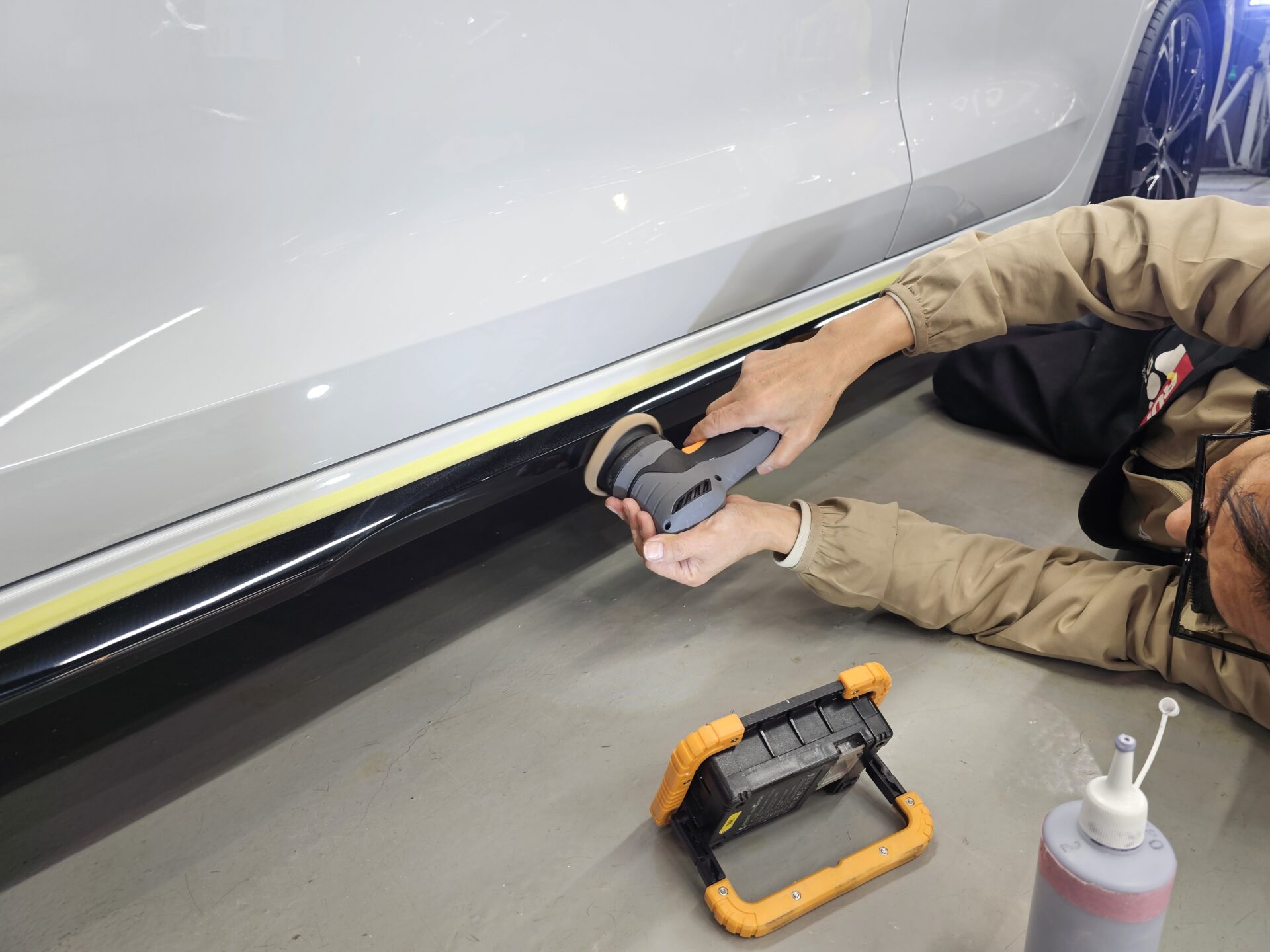 Audi A5Avant new 下回り磨き