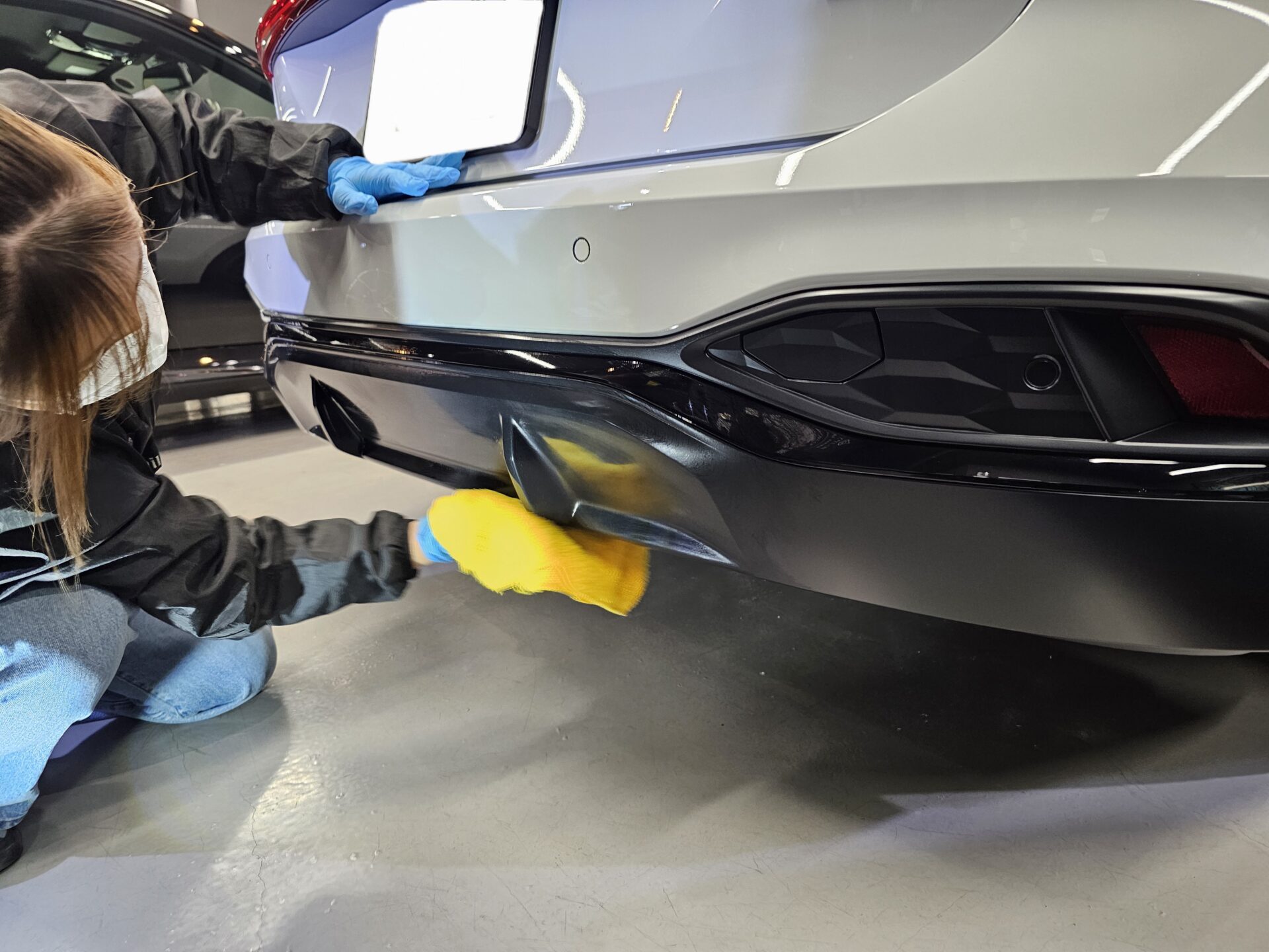 Audi A5Avant new 細部スケール除去