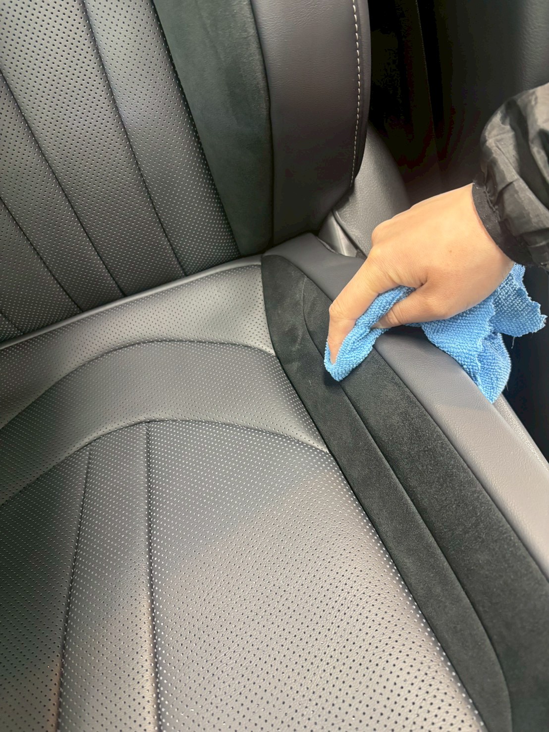 LEXUS RX500 アルカンターラコーティング