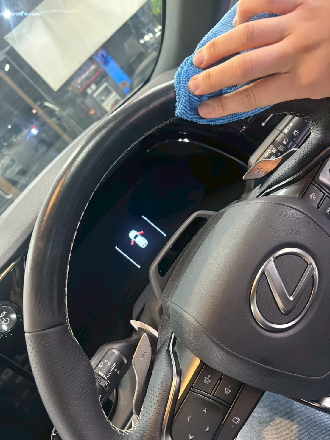 LEXUS RX500 ハンドルコーティング