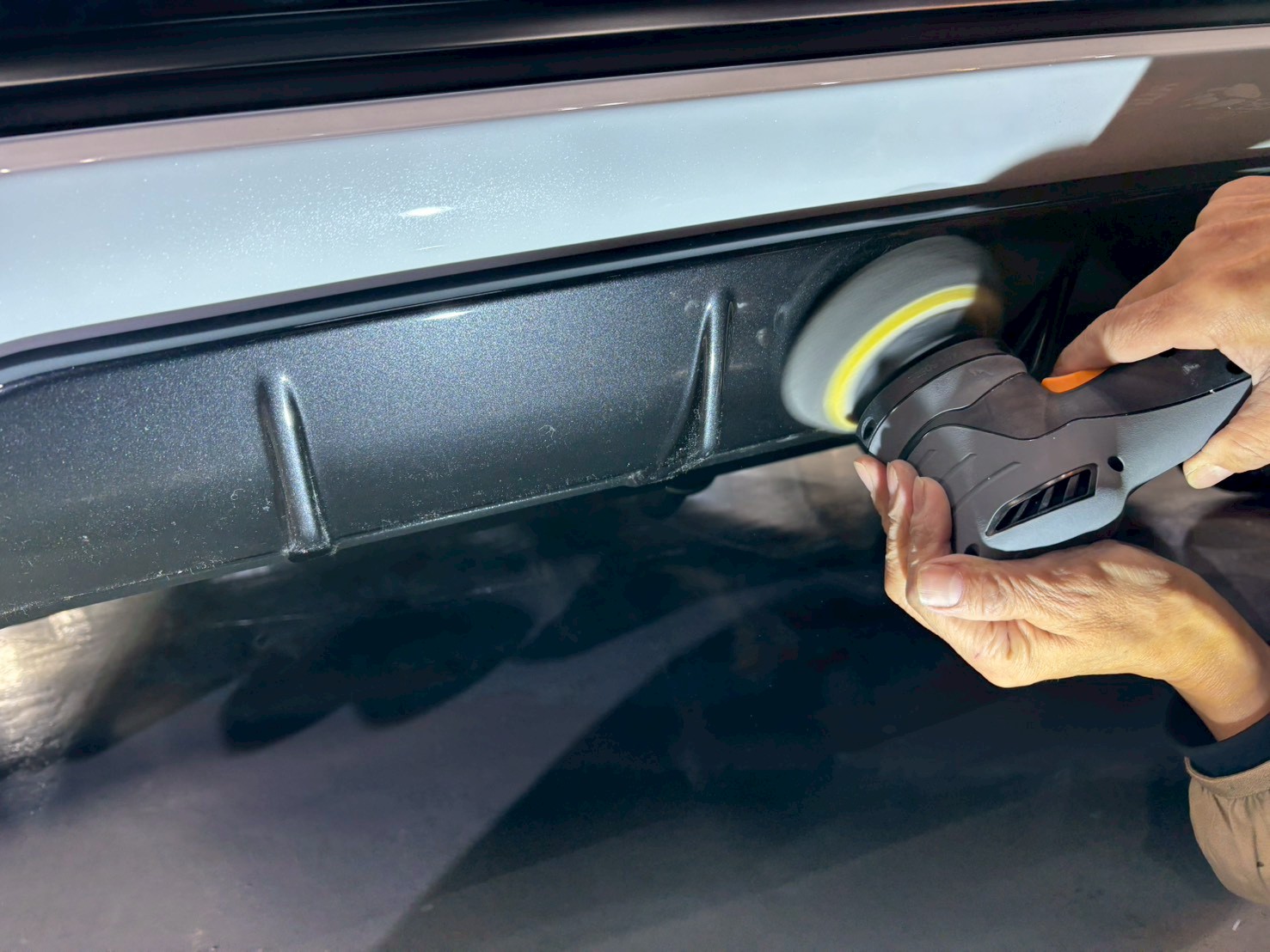 LEXUS RX500 細部磨き