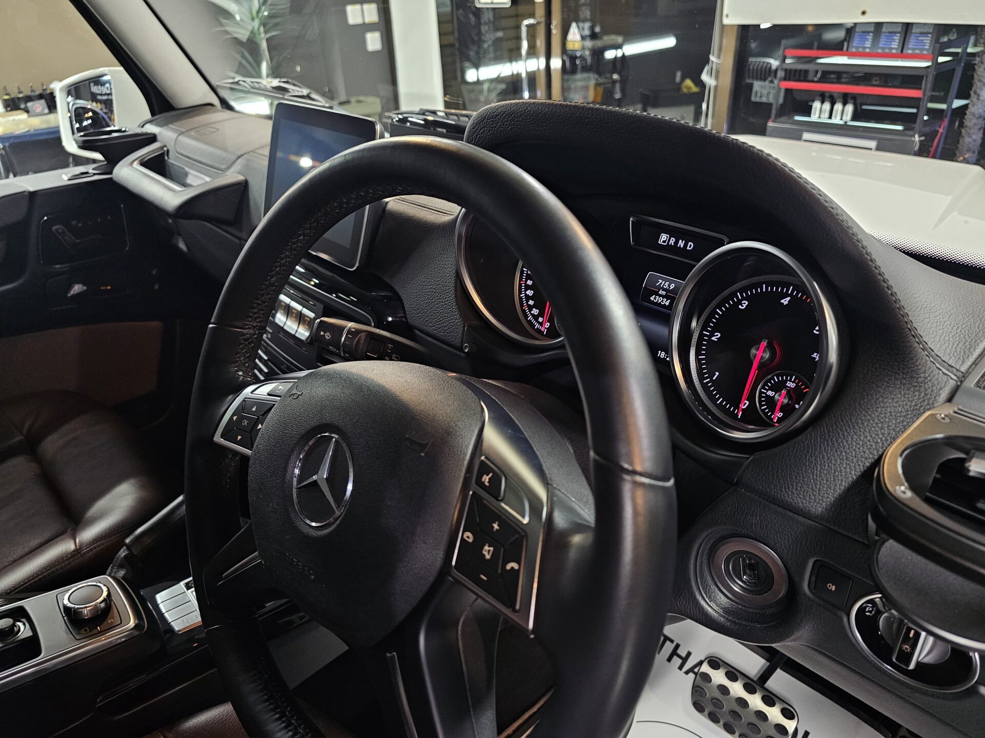 MB G350d(W463) ハンドルクリーニング